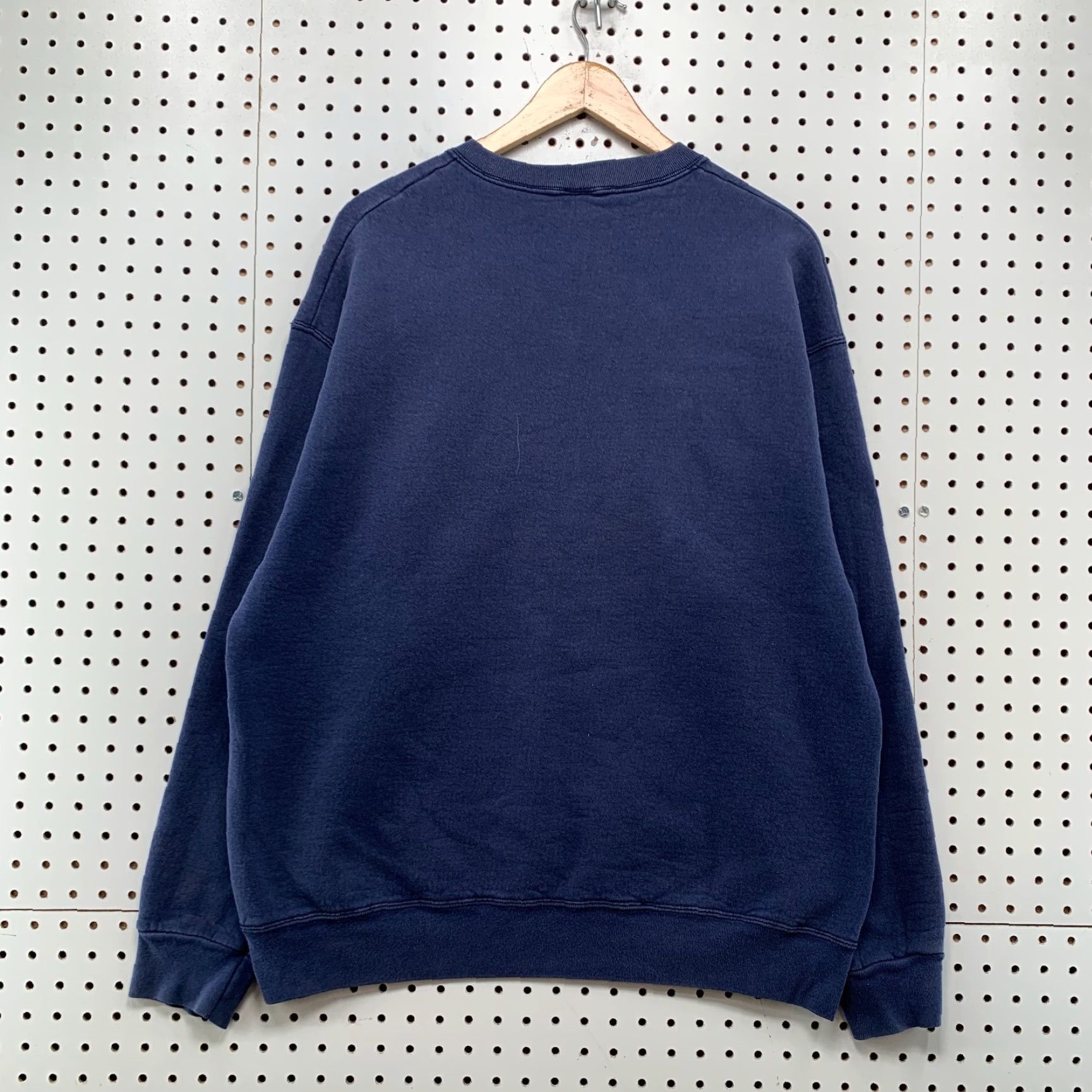 Fruit Of The Loom VINTAGE Fruit of the Loom Crewneck Sweatshirt Mens XL Blue Heavyweight 80s 90s USA Graphic Print Sweatshirt Men Size US XL / EU 56 / 4 - 2 Thumbnail