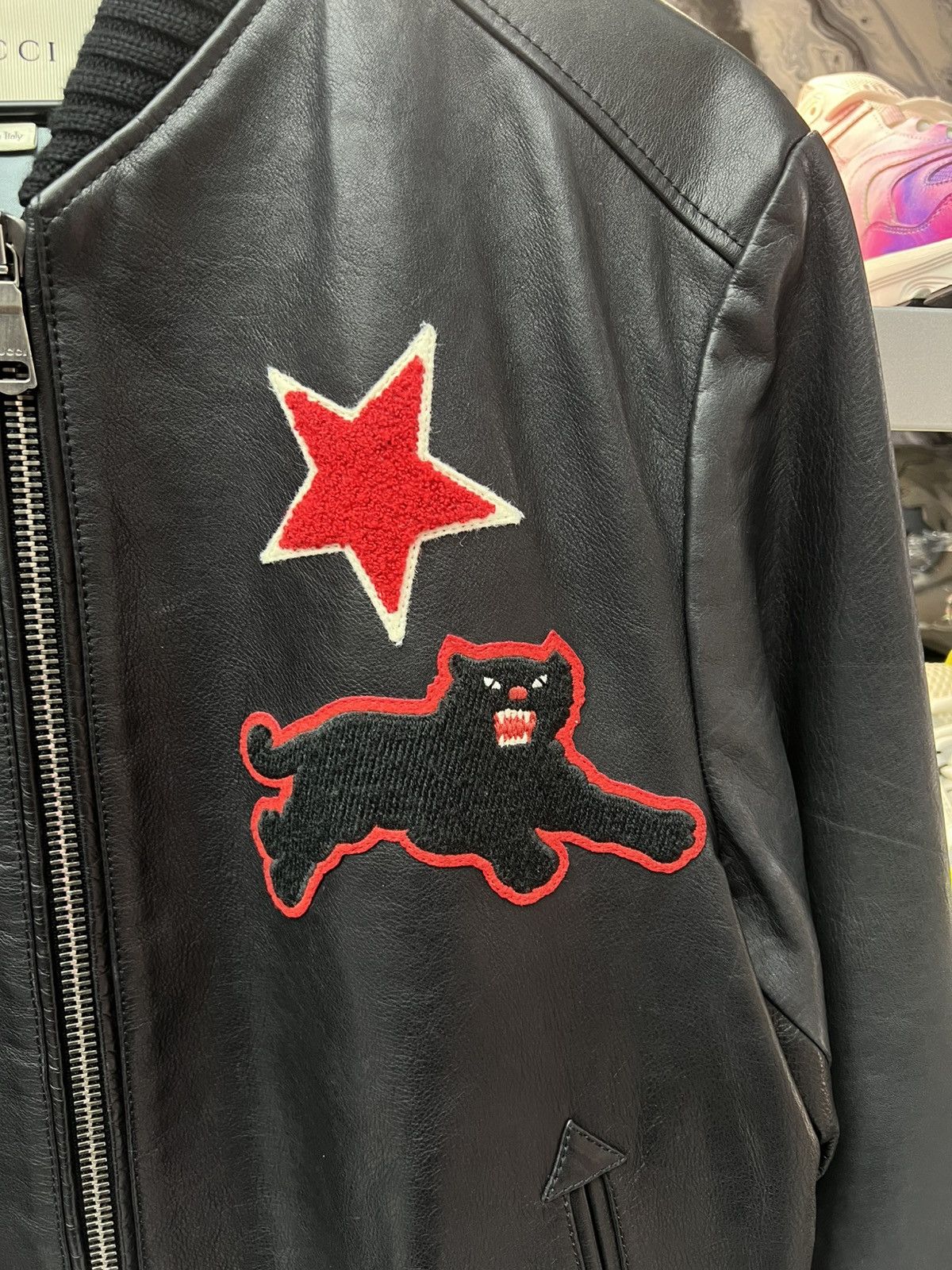 Gucci Gucci Panther Patch Leather Zip Size US M / EU 48-50 / 2 - 5 Thumbnail