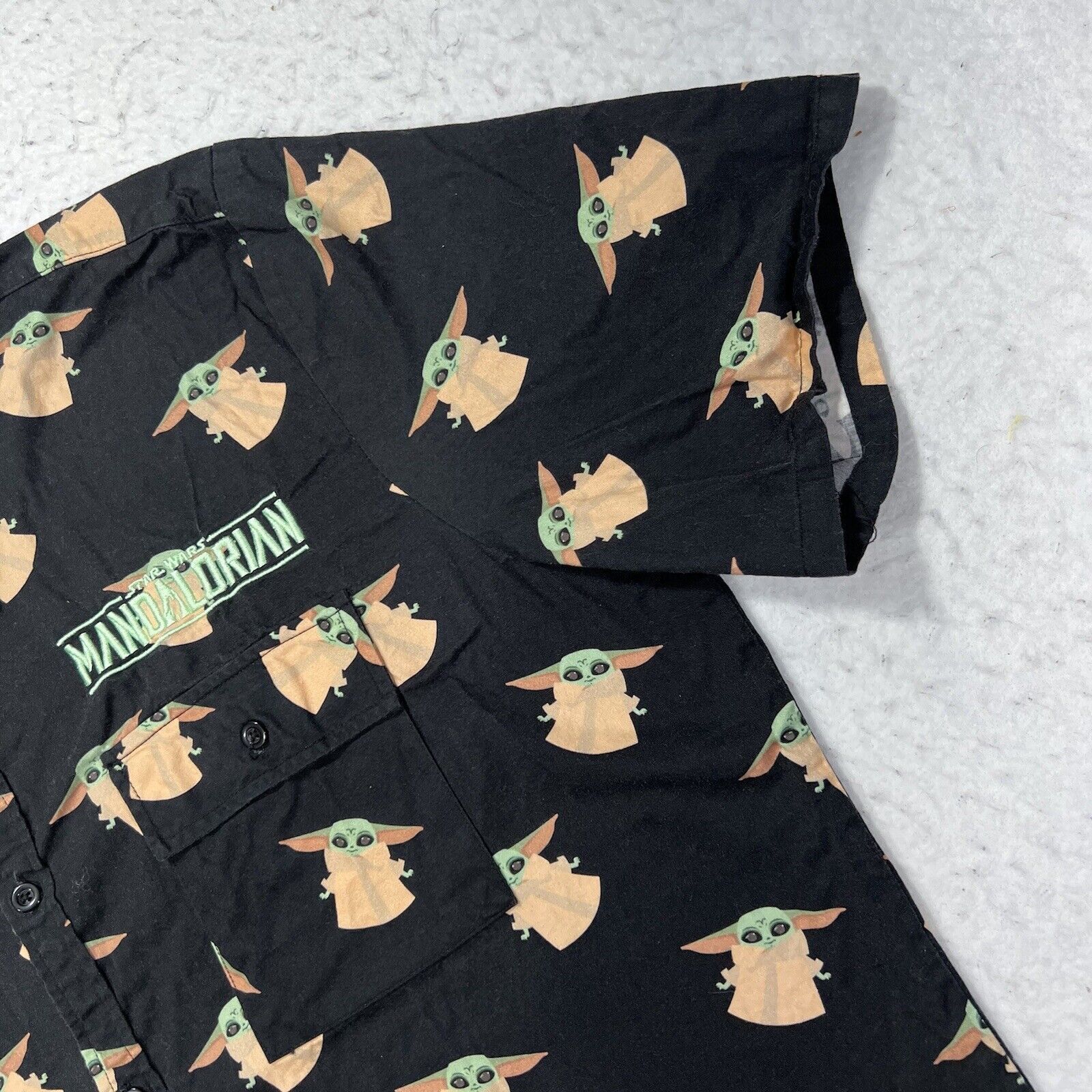 Star Wars Star Wars Celebration The Mandalorian Yoda Button Shirt Size US L / EU 52-54 / 3 - 4 Thumbnail