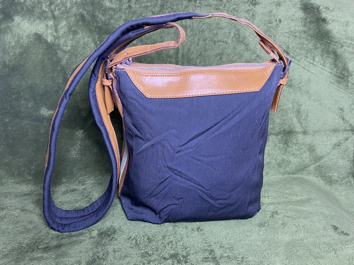 Gucci GUCCI black canvas crossbody shoulder bag Size ONE SIZE - 16 Thumbnail