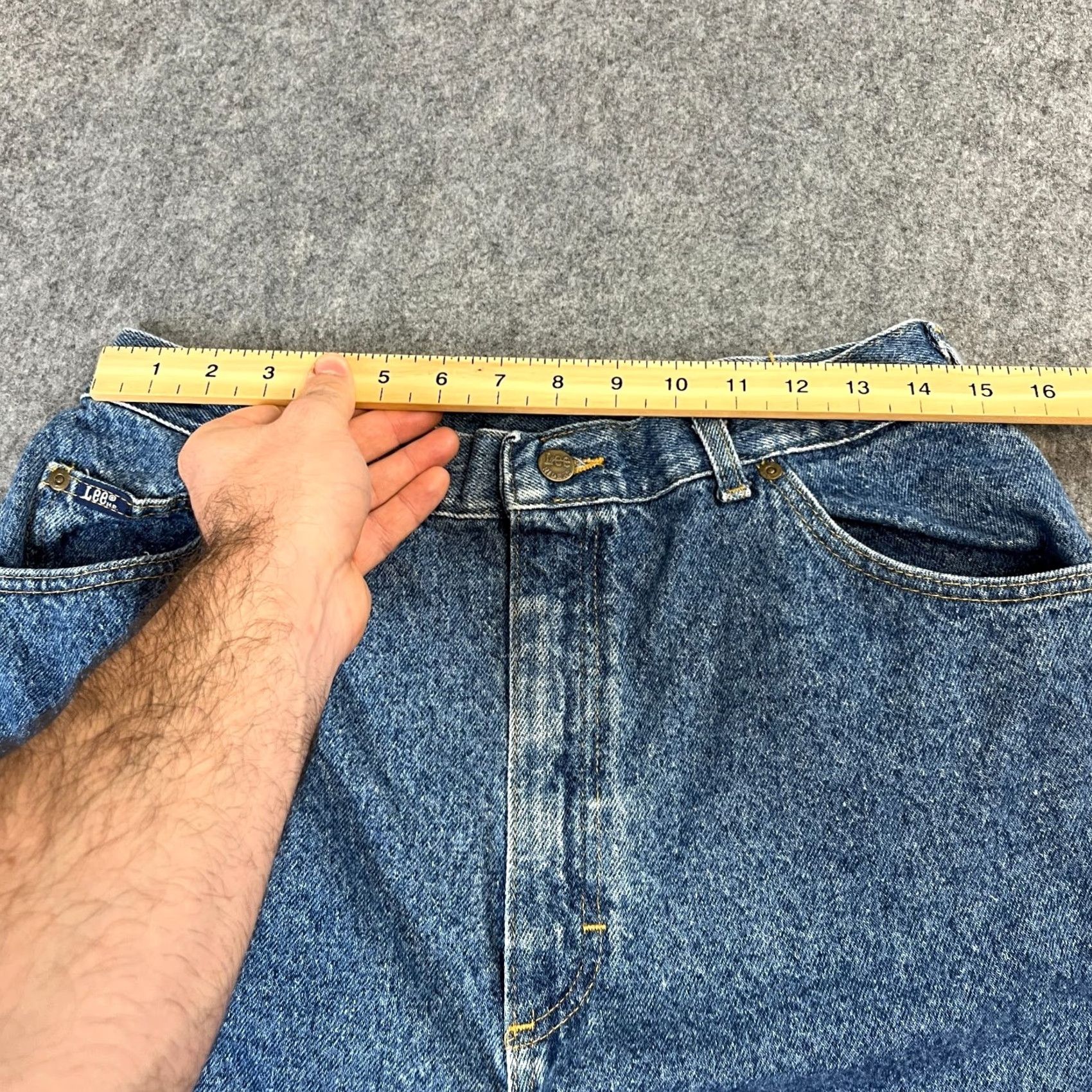 Lee VINTAGE Lee Riders Jeans 80s High Waisted Mom Tapered 29 27 UK 10 Fuzzy Size US 29 - 7 Thumbnail