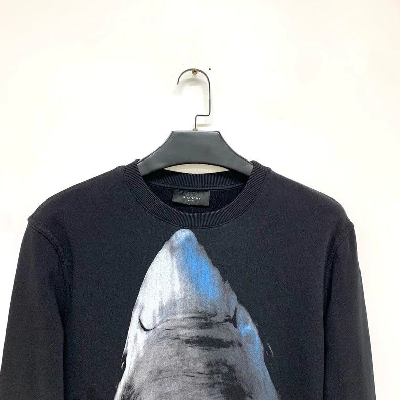 Givenchy Givenchy Shark Sweatshirt, S Size, Shoulders Size US S / EU 44-46 / 1 - 5 Thumbnail