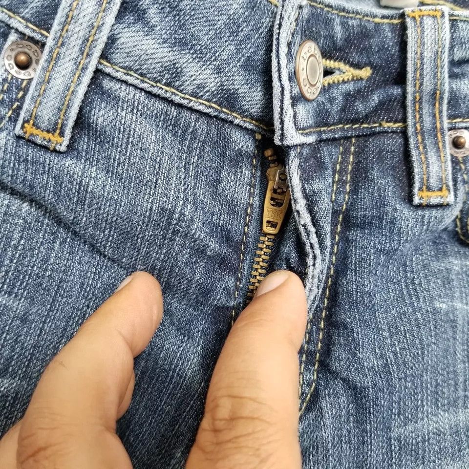 Bebe Bebe Jeans Womens 27x28 Denim Flared Low Rise Rhinestones Size 27" / US 4 / IT 40 - 8 Thumbnail