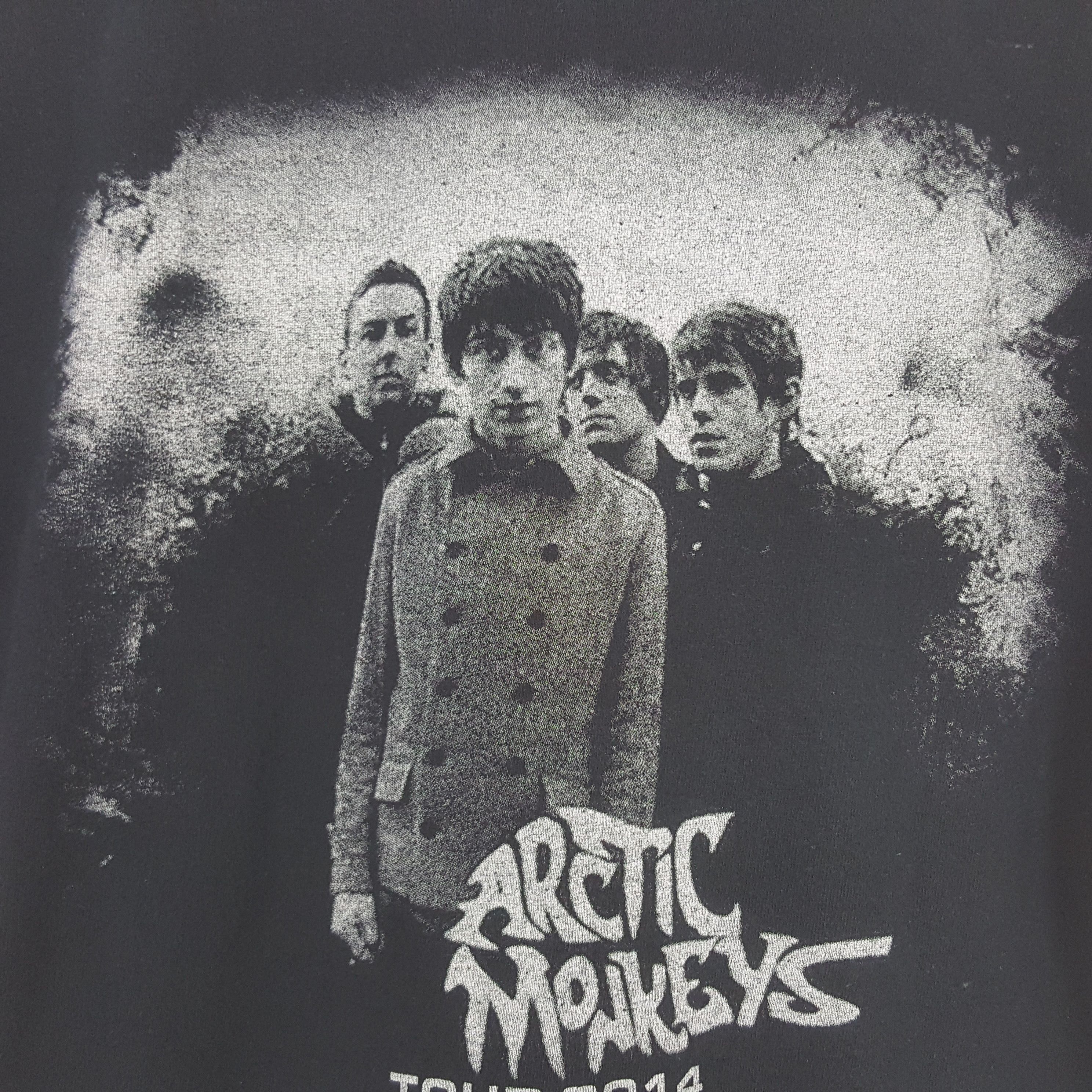 Band Tees Vintage Arctic Monkeys American Rock Band Tour 2014 Tshirt Size US S / EU 44-46 / 1 - 3 Thumbnail