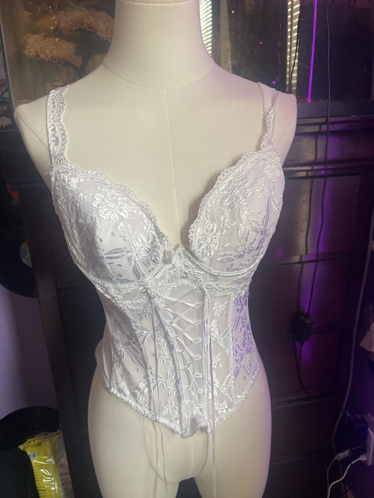 la Vie en Rose White lace corset top with adjustable straps Size ONE SIZE - 1 Thumbnail