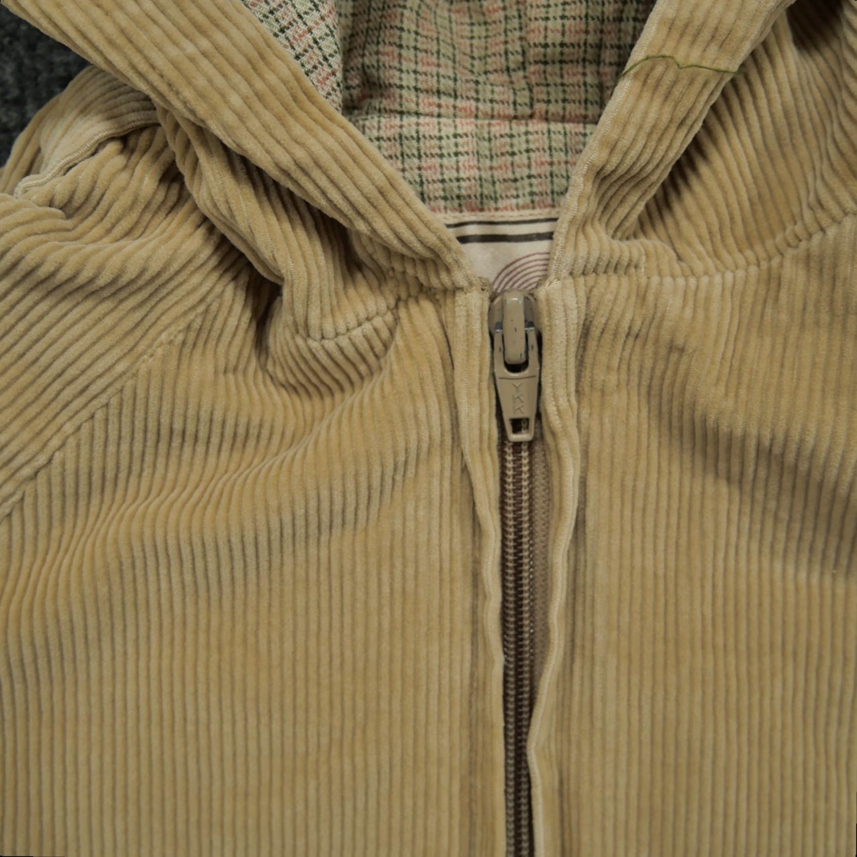 Vintage VINTAGE Roadrunner Jacket Men Adult Medium M Brown Corduroy Hooded Bomber 80s Size US M / EU 48-50 / 2 - 3 Thumbnail