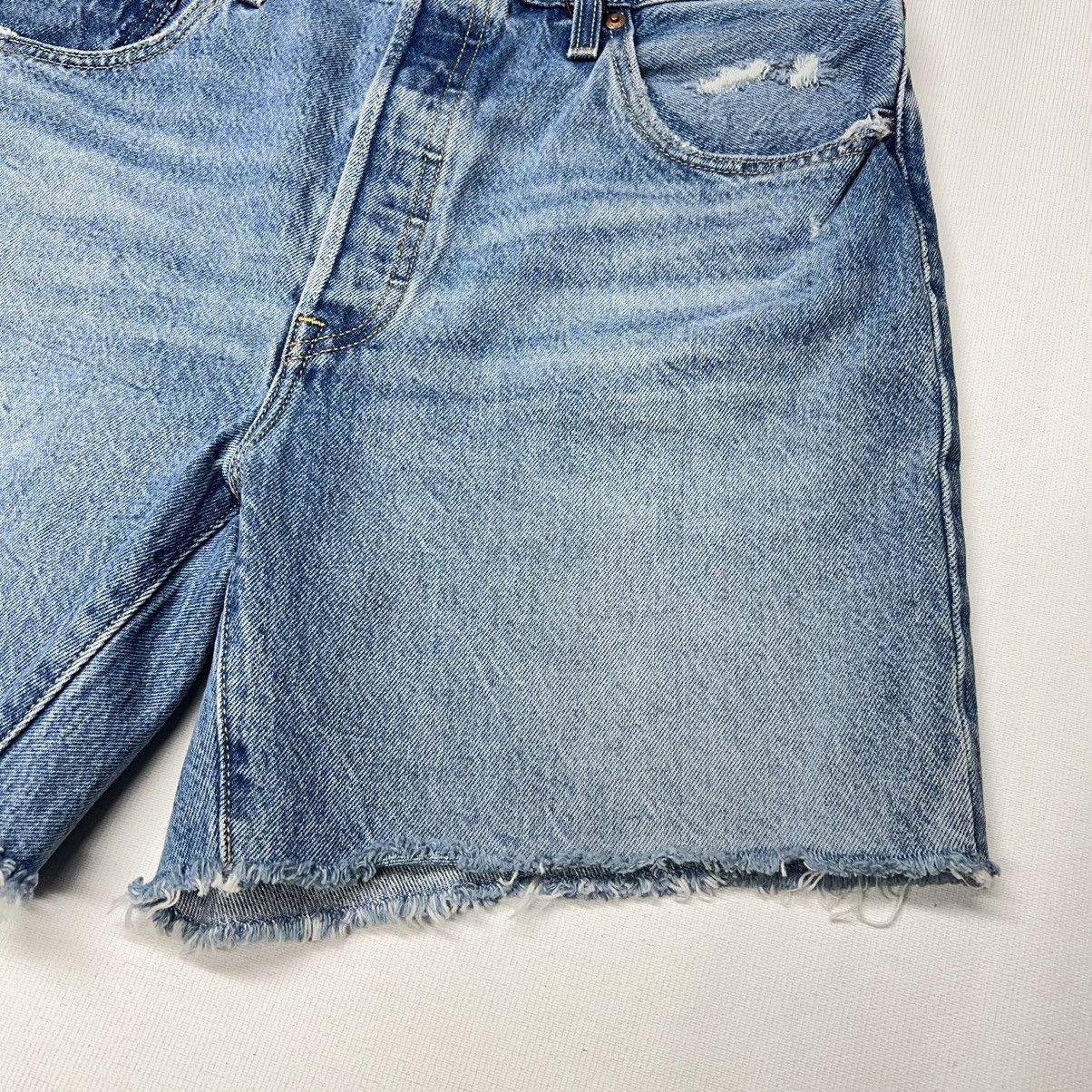Levi's NEW Levis Premium Jean Shorts Blue 501 Mid Thigh Distressed Size 32" / US 10 / IT 46 - 3 Thumbnail