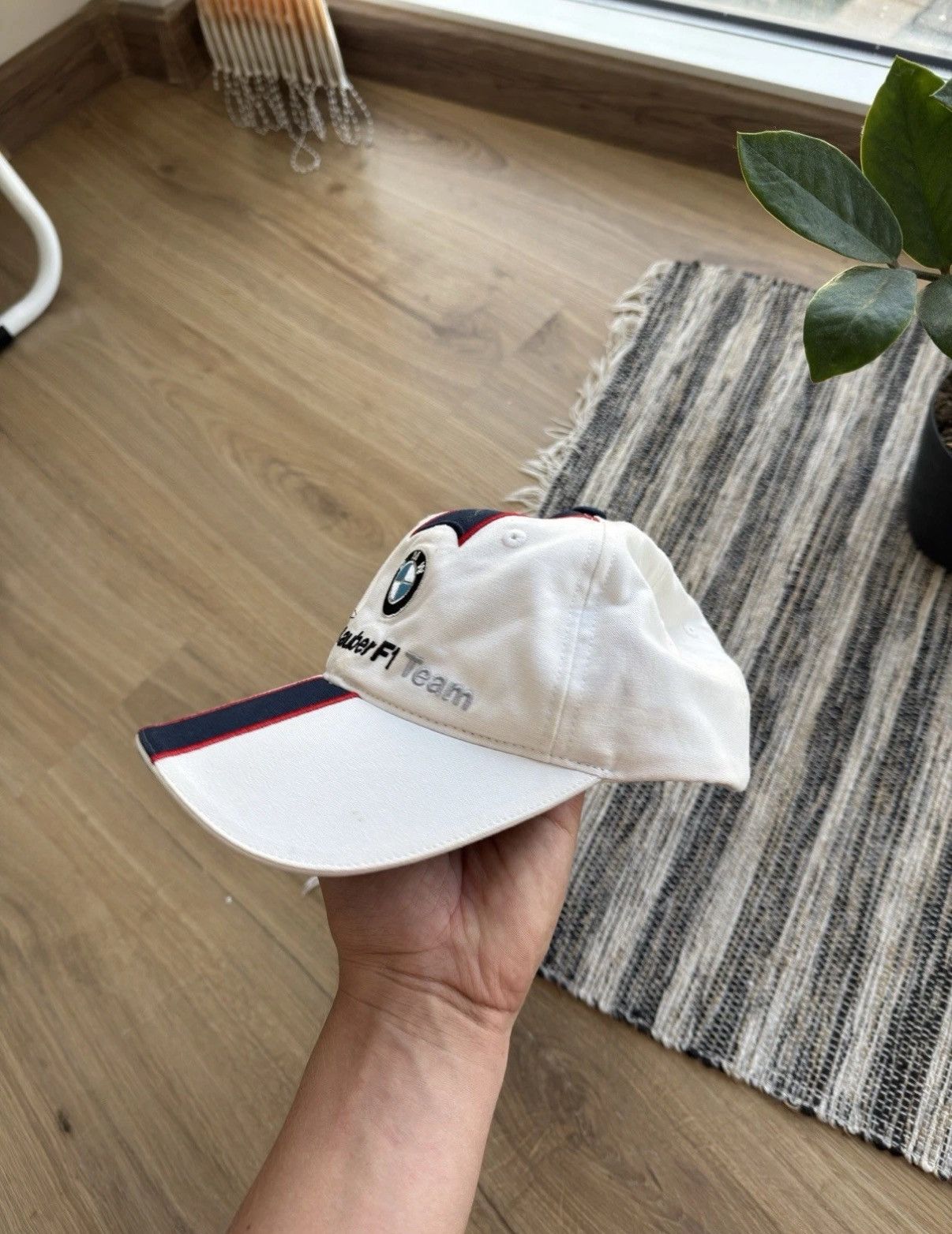 BMW BMW SAUBER F1 Team Racing 2007 Vintage White Classic Cap Hat Size ONE SIZE - 3 Thumbnail