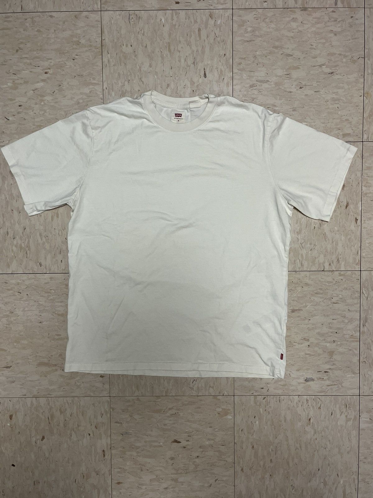 Levi's Levi’s Classic Tee Off White Size US M / EU 48-50 / 2 - 1 Thumbnail