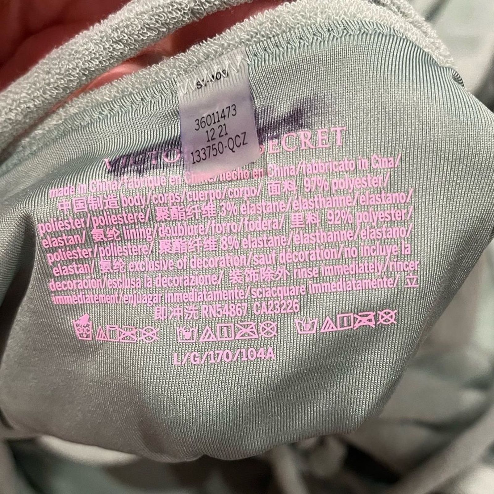 Victoria's Secret NWOT Victoria’s Secret One Piece Swimsuit Terry Size L Size L / US 10 / IT 46 - 3 Thumbnail