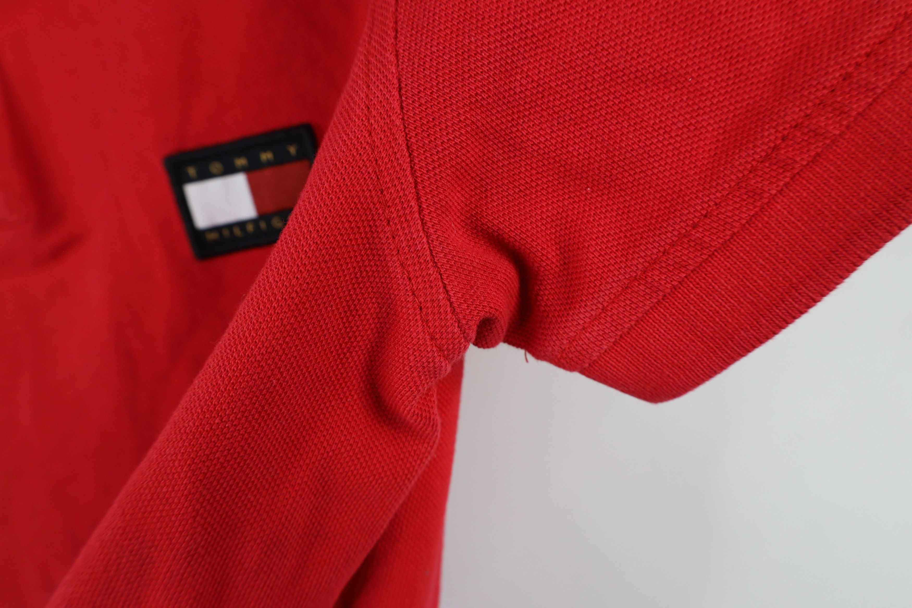 Tommy Hilfiger × Vintage Vintage Tommy Hilfiger Spell Out Patch Logo Collared Polo Size US S / EU 44-46 / 1 - 10 Thumbnail