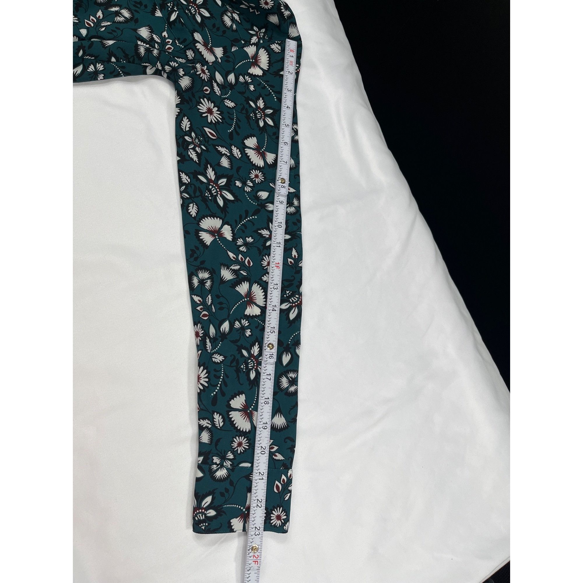 Express Express SKU 7724 Womens Floral Teal Button Up Long Sleeve Bl Size XS / US 0-2 / IT 36-38 - 7 Thumbnail