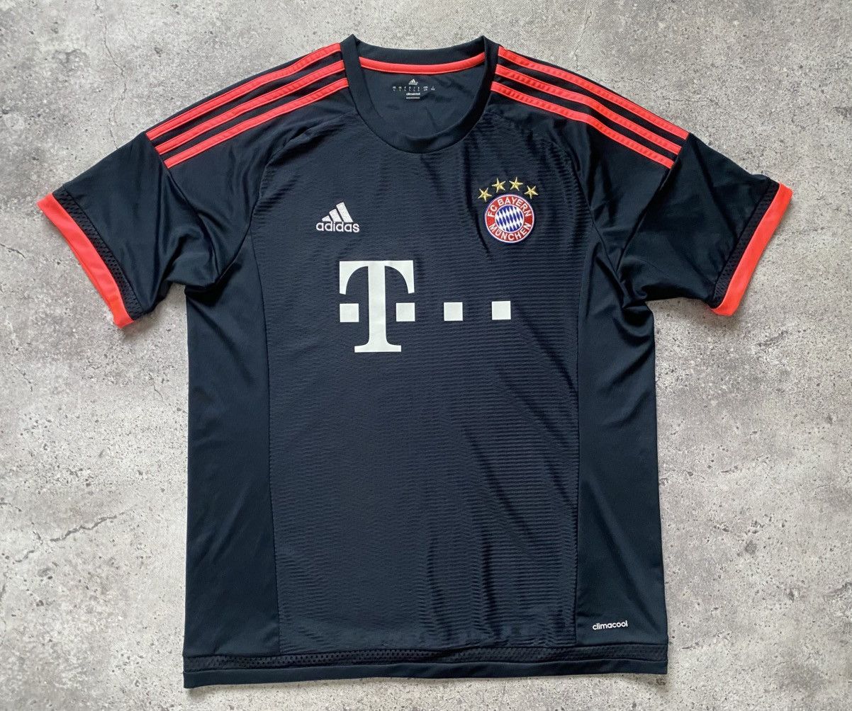 Adidas Adidas FC Bayern Munich Football Soccer Jersey Munchen Size US L / EU 52-54 / 3 - 1 Thumbnail