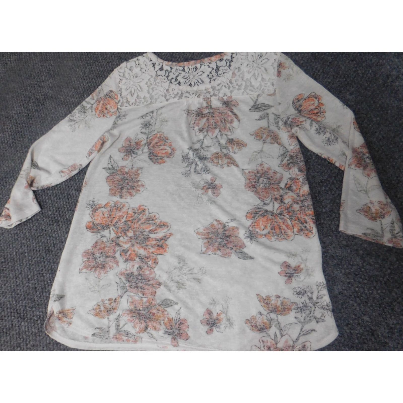 Van Heusen Van Huesen Womens Blouse Small White Floral pullover Size S / US 4 / IT 40 - 7 Thumbnail