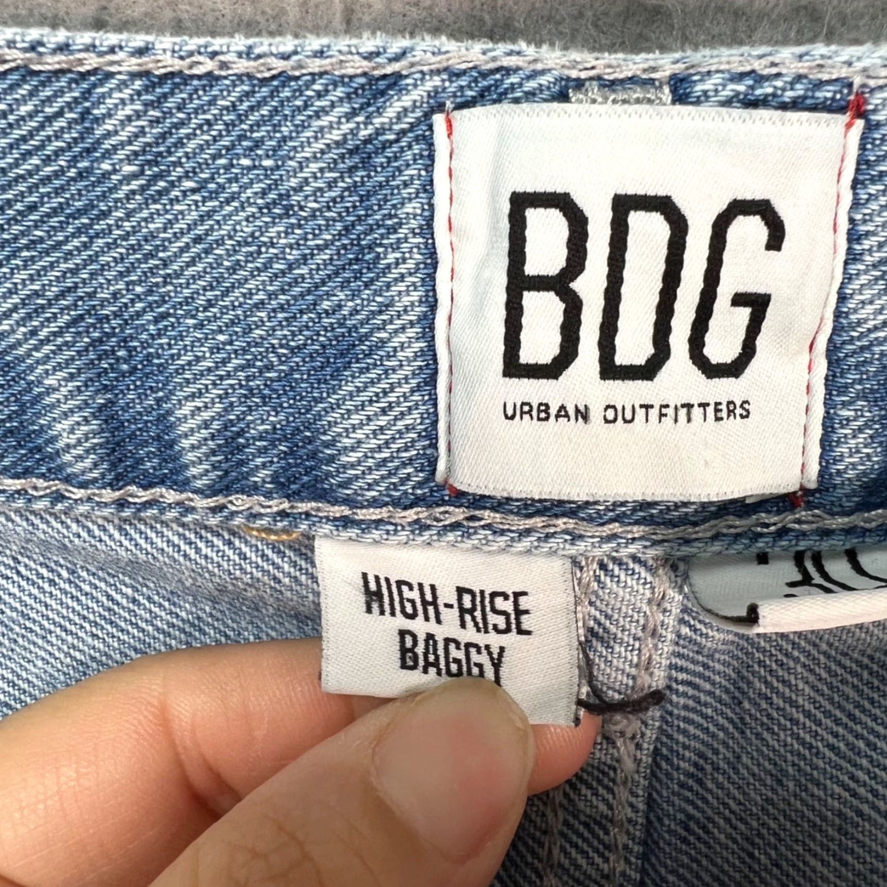 Urban Outfitters BDG Urban Outfitters Womens High-Rise Baggy Jeans Light Wash 30 Inseam 31 Inseam Blue Denim Cotton Straight Jeans Womens BDG Urban Outfitters Size 30" / US 8 / IT 44 - 3 Thumbnail