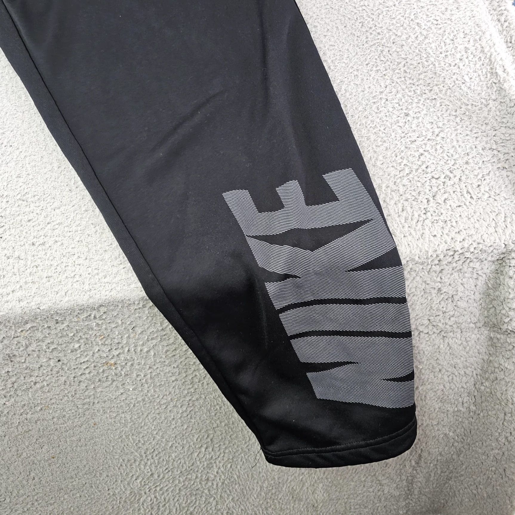 Nike Nike Pants Mens Extra Large Black Therma-FIT Fleece Training Spellout 506407 Size US 36 / EU 52 - 2 Thumbnail