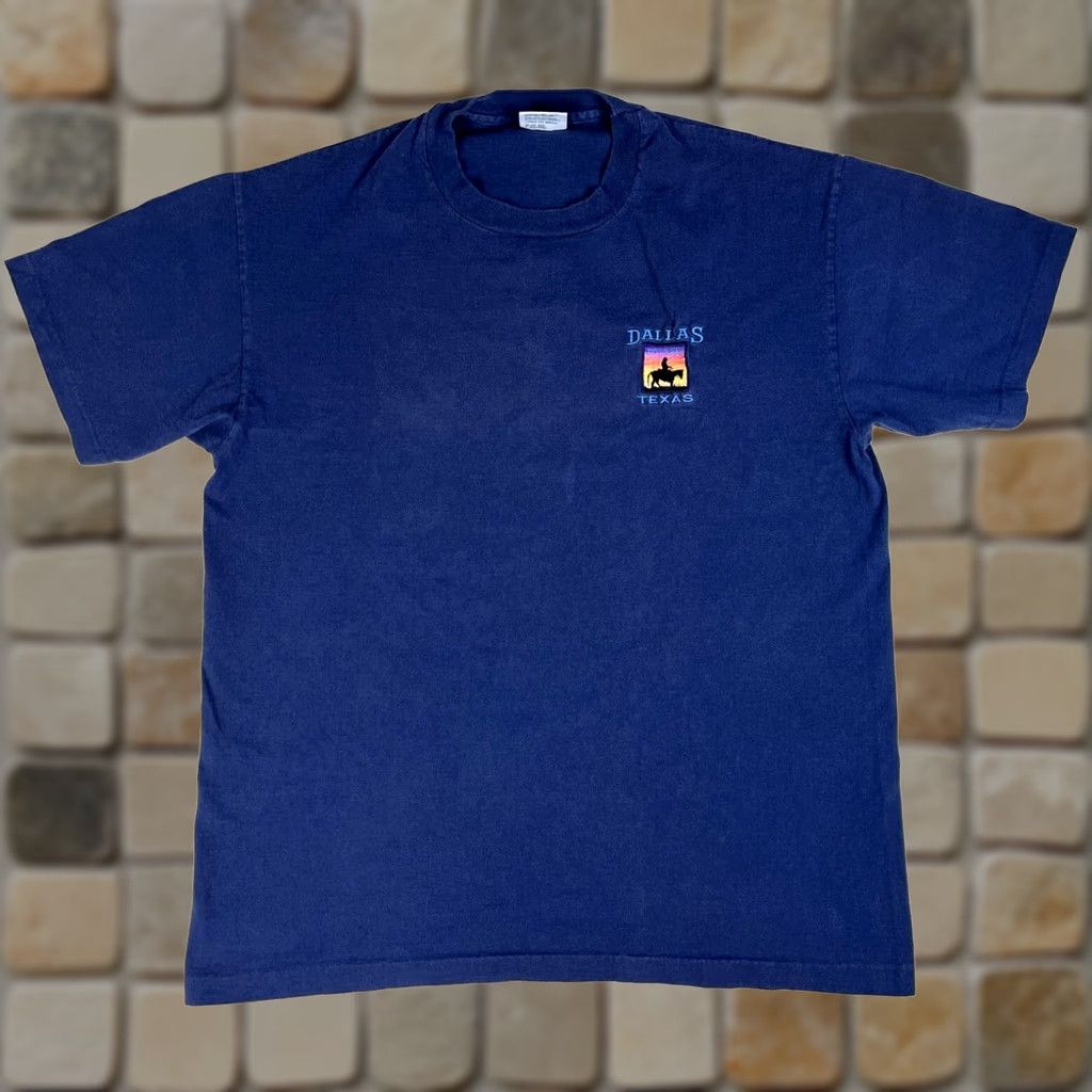 Logo 7 Men's Vintage 90s Dallas Texas T-Shirt Embroidered Logo Made in USA Sz L Shirts Mens Size US L / EU 52-54 / 3 - 1 Thumbnail