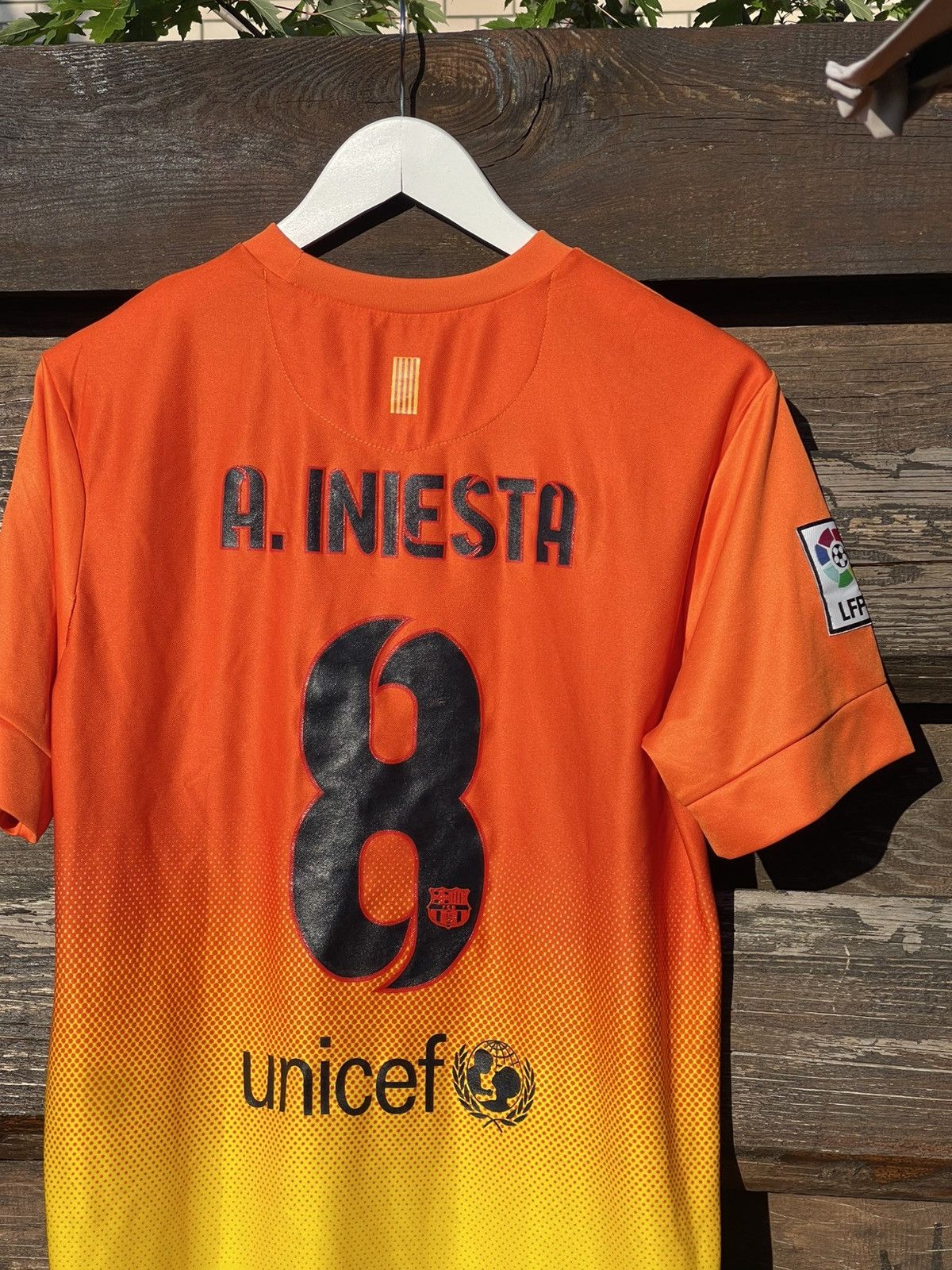 Nike 2012 Nike Barcelona #8 Iniesta soccer jersey Size US M / EU 48-50 / 2 - 11 Thumbnail
