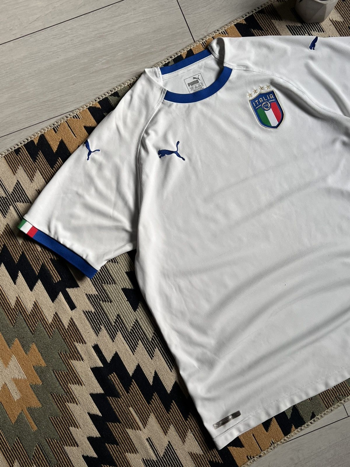 Puma × Vintage Vintage Puma Italy Blokecore Soccer Jersey Size US XL / EU 56 / 4 - 2 Thumbnail