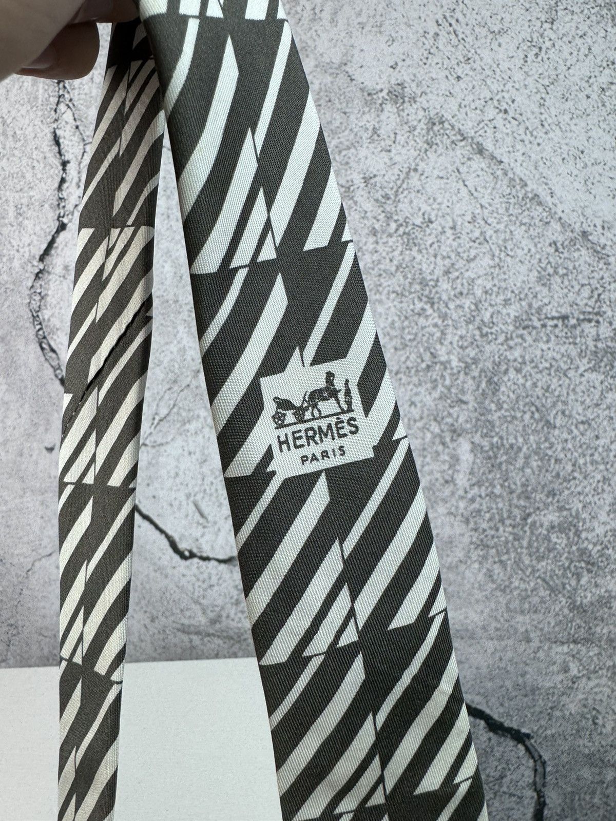 Hermes Hermes Paris Tie 100% Silk Size ONE SIZE - 2 Thumbnail