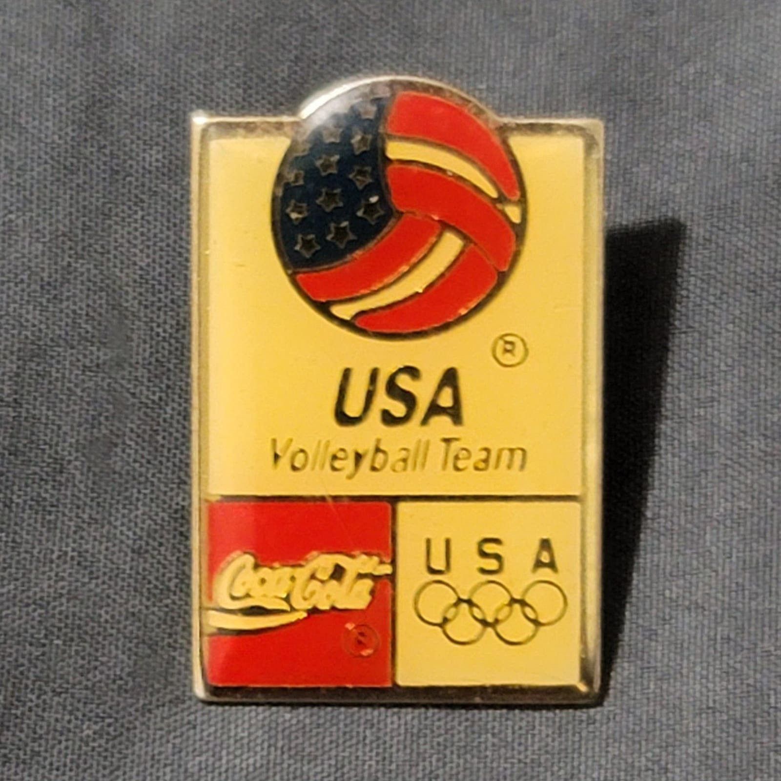 Coca Cola Vtg 1992 Coca-cola Barcelona Olympics Usa Volleyball Pin 