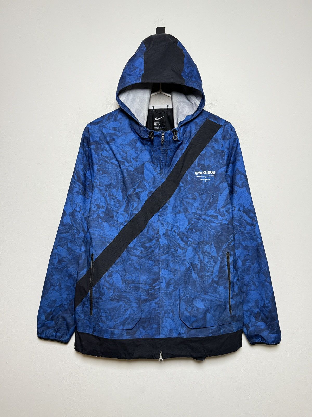 Nike × Undercover This Nike x Undercover Gyakusou tech jacket s-m Size US M / EU 48-50 / 2 - 4 Thumbnail