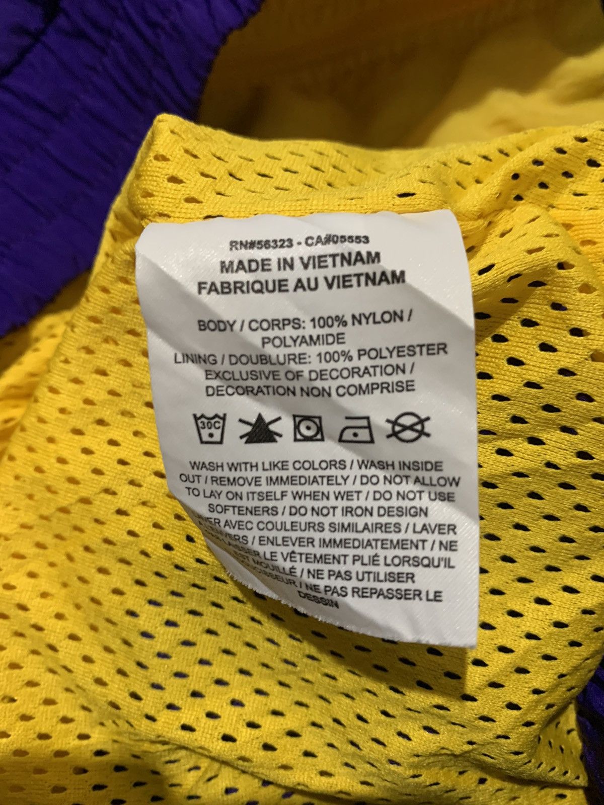 NBA Vintage Light Jacket Nike Lakers NBA Size US M / EU 48-50 / 2 - 6 Thumbnail