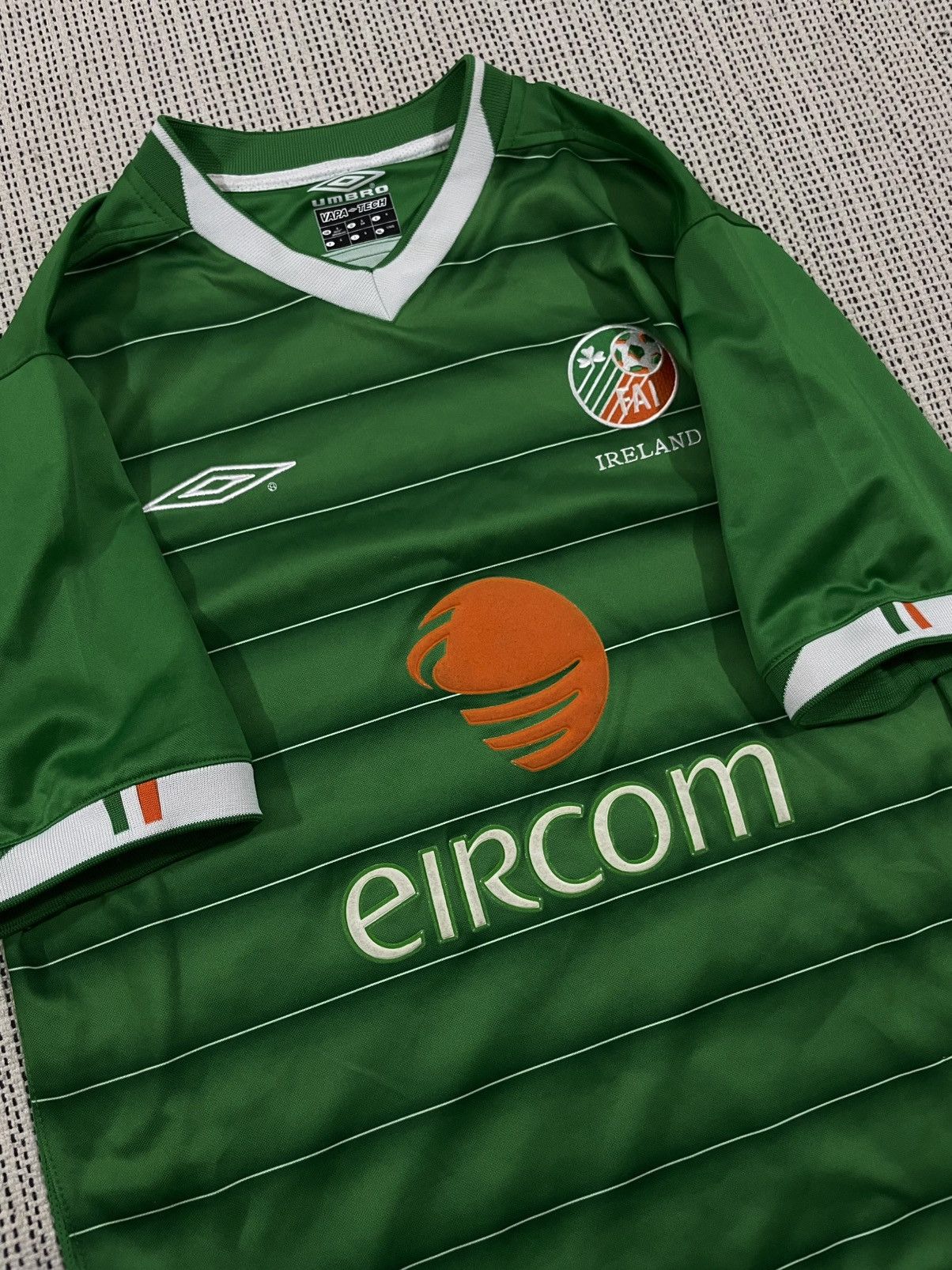 Umbro × Vintage Ireland 2003 Home Kit With Sponsor Size US M / EU 48-50 / 2 - 6 Thumbnail