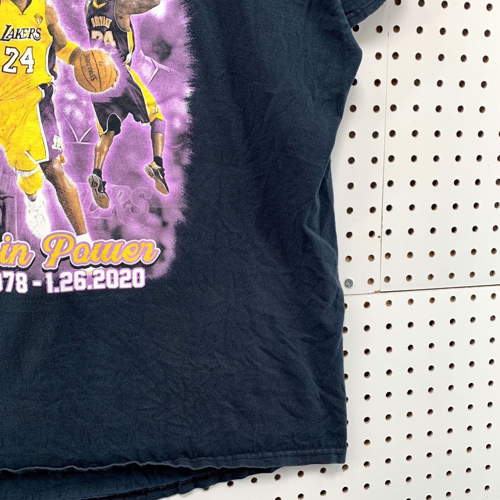 Fruit Of The Loom Kobe Bryant RIP Shirt Purple XL Mens Short Sleeve 23x28.5 Black Purple #24 #8 Adult XL T-Shirt Clothing Sports Dreams In Motion Size US XL / EU 56 / 4 - 4 Thumbnail