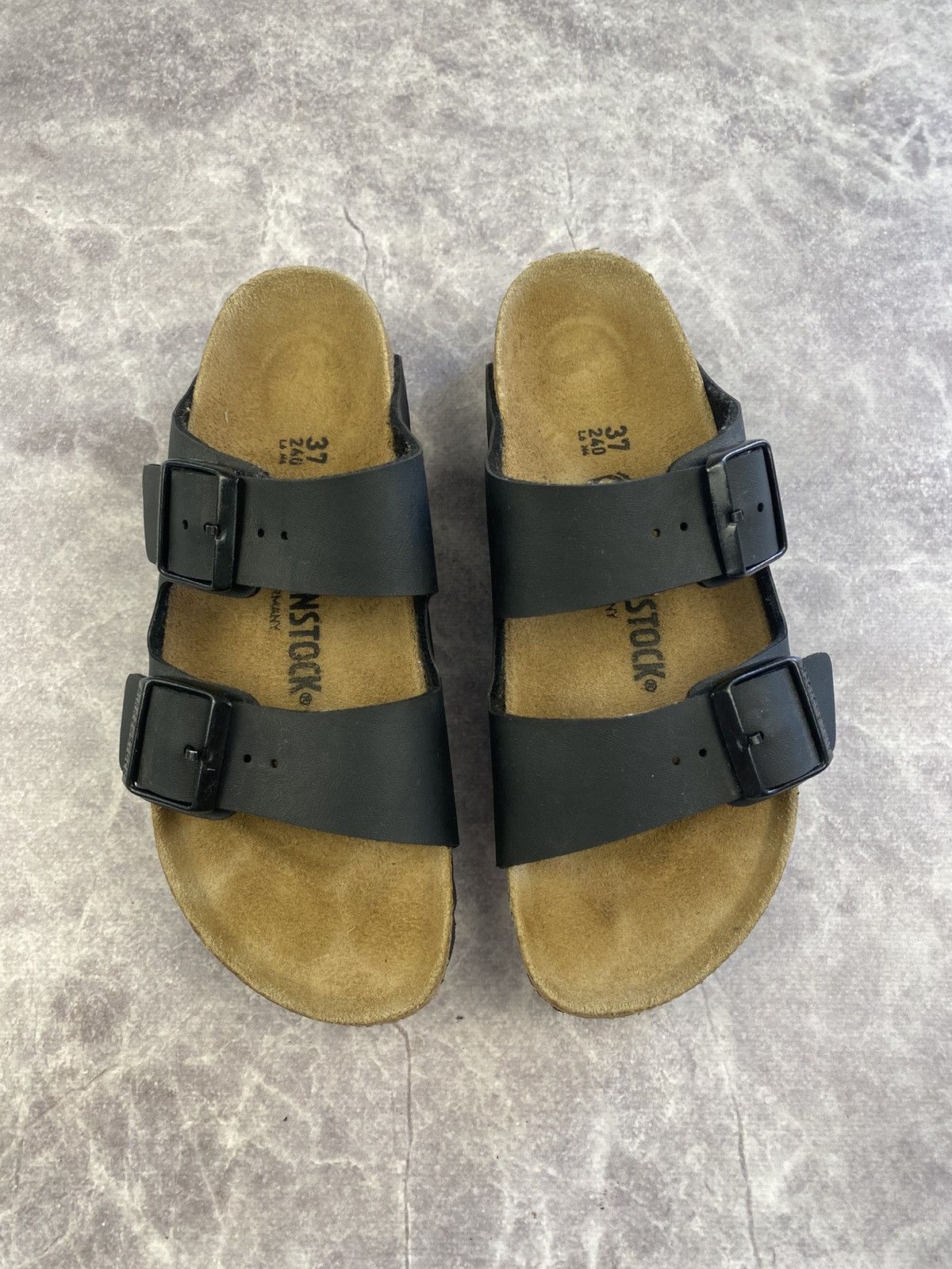Birkenstock Birkenstock Arizona Leather Sandals Size: 37 24 centimetres Size US 7 / IT 37 - 1 Thumbnail