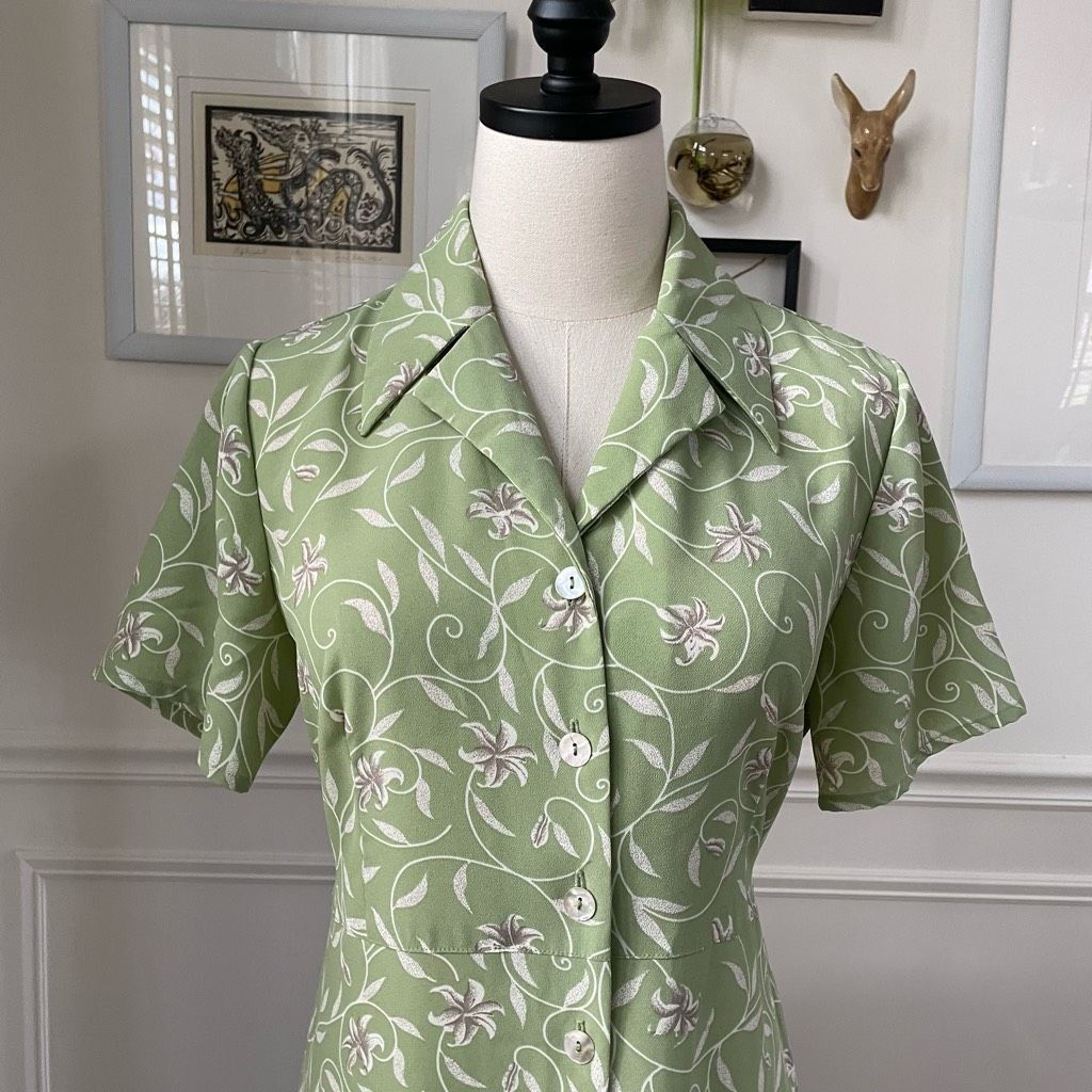Vintage Vintage 90s Jaclyn Smith, Prairie Shirt Dress Sage Green Tie Size M / US 6-8 / IT 42-44 - 2 Thumbnail
