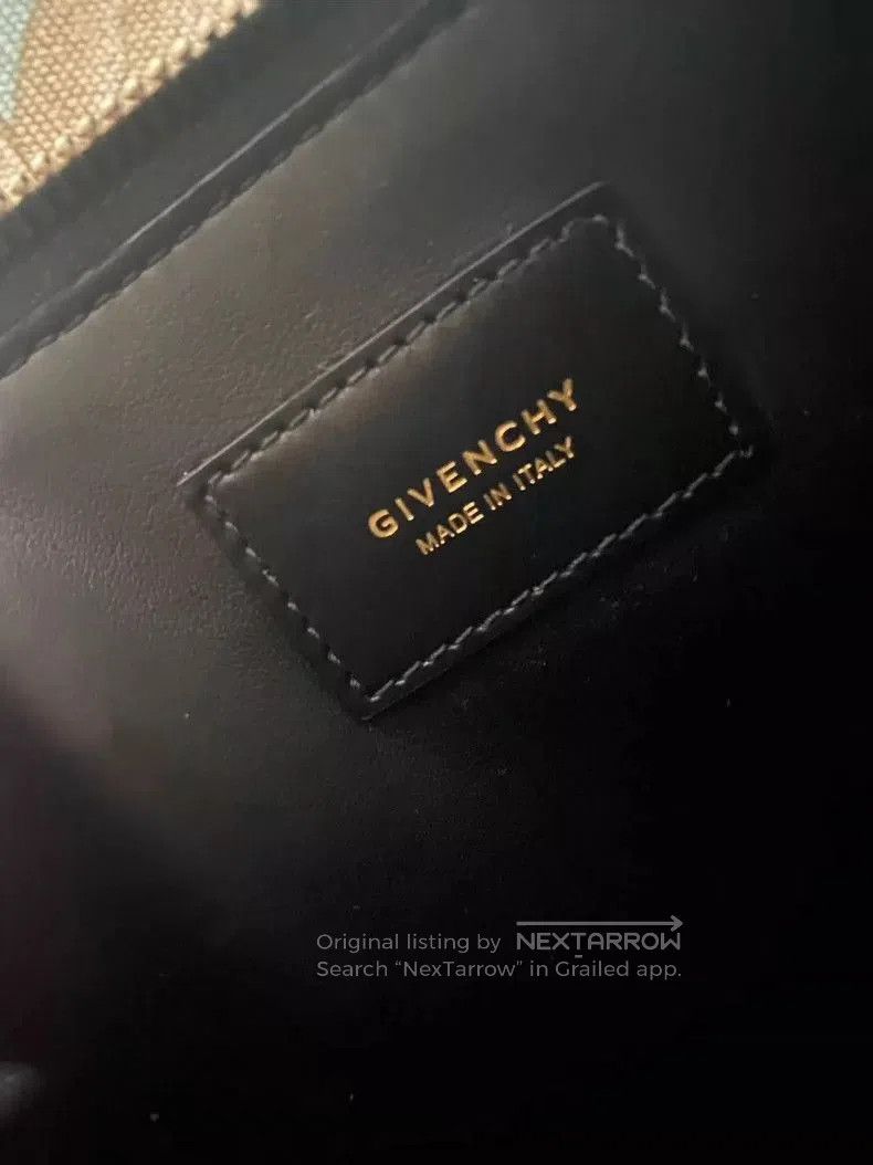 Givenchy Givenchy Limited Perforated Clutch Bag. Size ONE SIZE - 3 Thumbnail