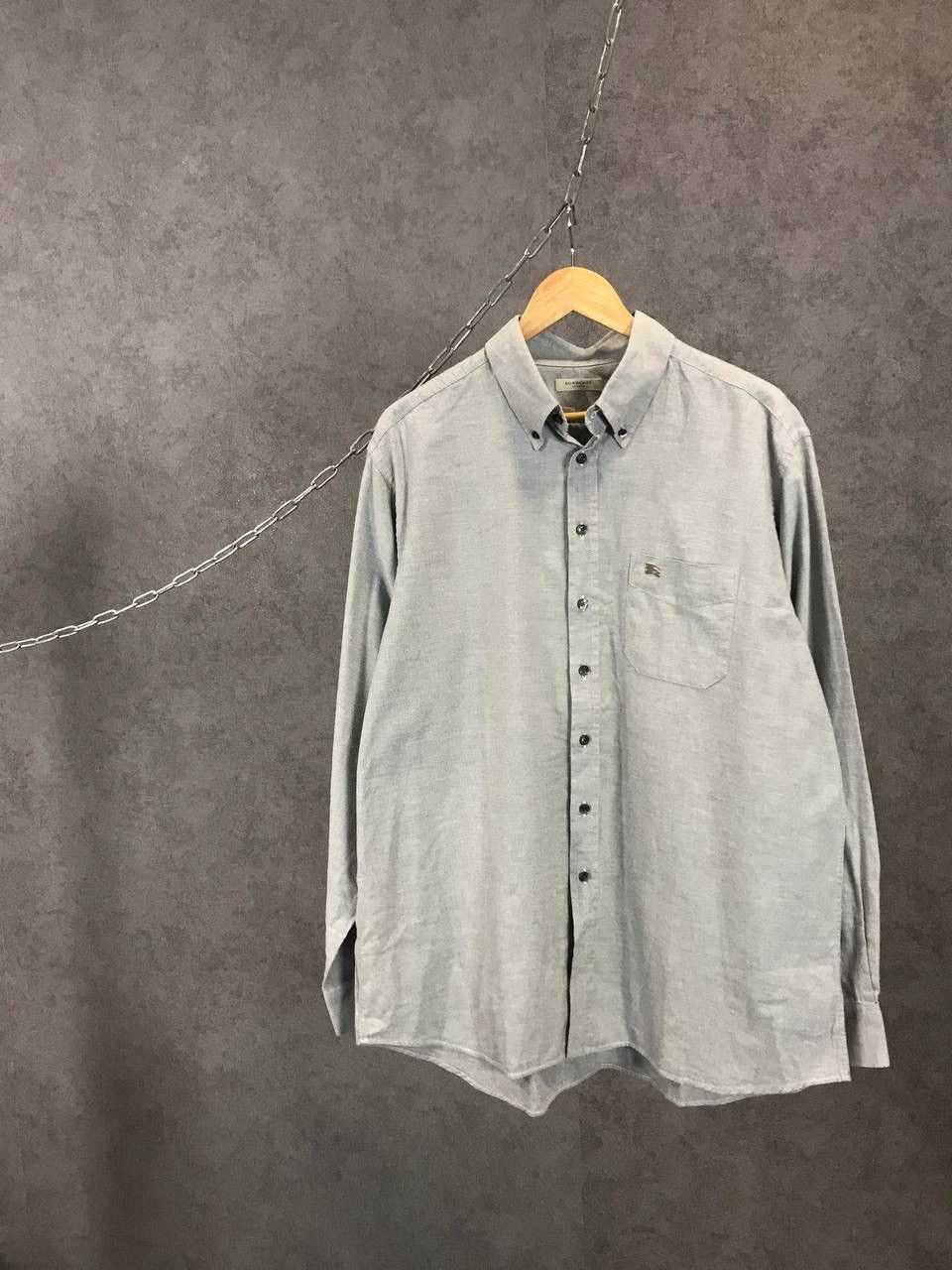 Burberry luxury vintage shirt