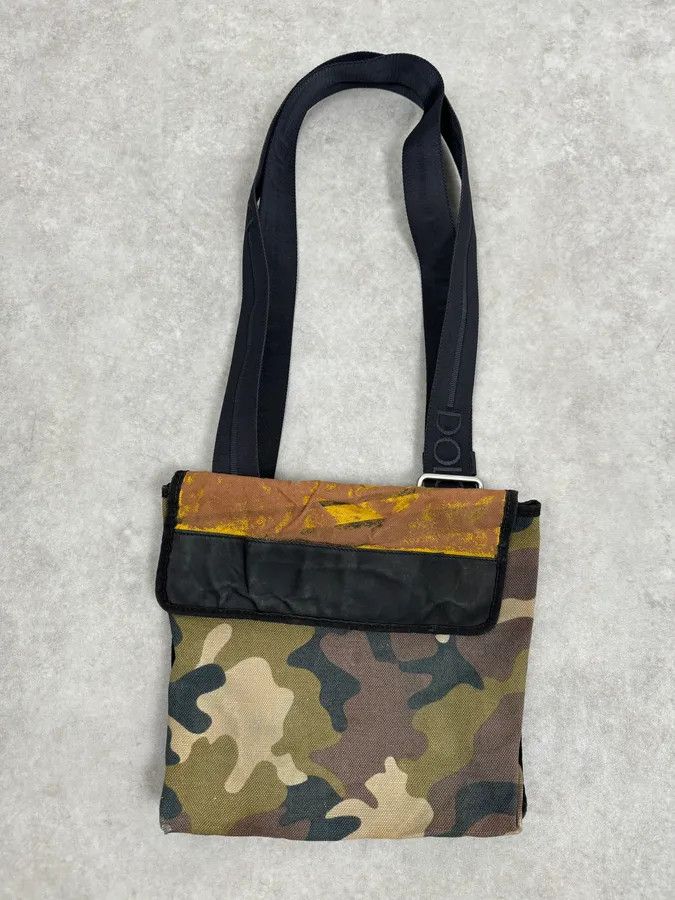 Dolce & Gabbana 2000s Dolce & Gabbana Military Camo Aged Yellow Shoulder Bag Size ONE SIZE - 1 Thumbnail
