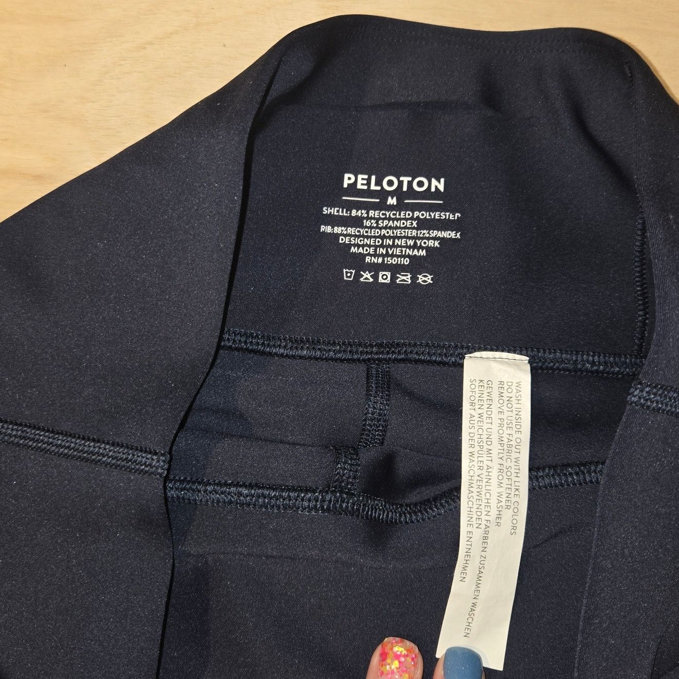 Peloton Peloton women Push Your Boundaries sz M shorts Size 28" / US 6 / IT 42 - 3 Thumbnail
