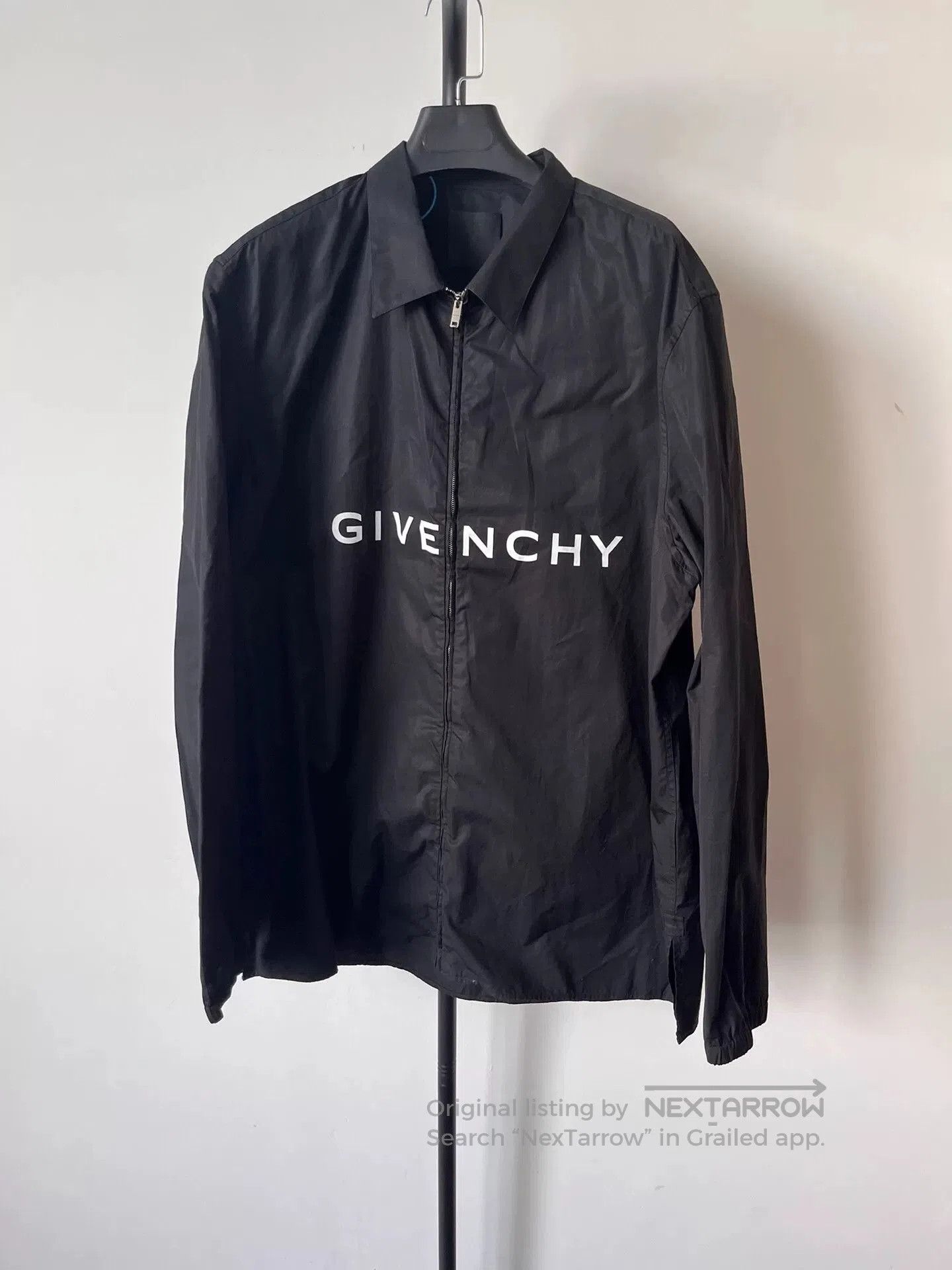 Givenchy Givenchy Black Logo Print Long Sleeve Shirt. Size US L / EU 52-54 / 3 - 1 Thumbnail