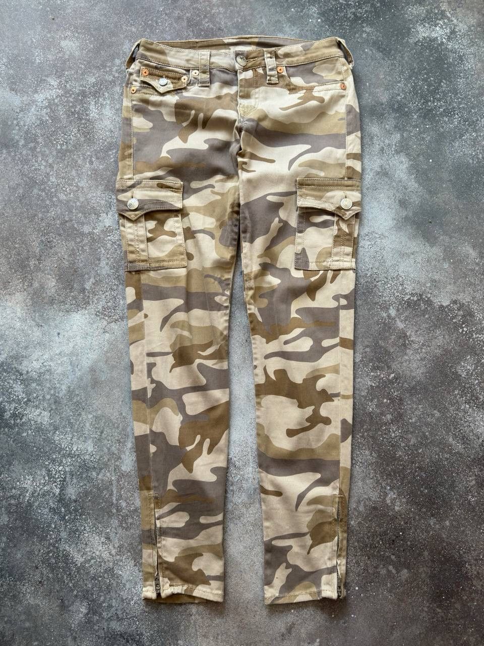 True Religion True Religion Cargo Camo Pants Y2K Size 28" / US 6 / IT 42 - 5 Thumbnail
