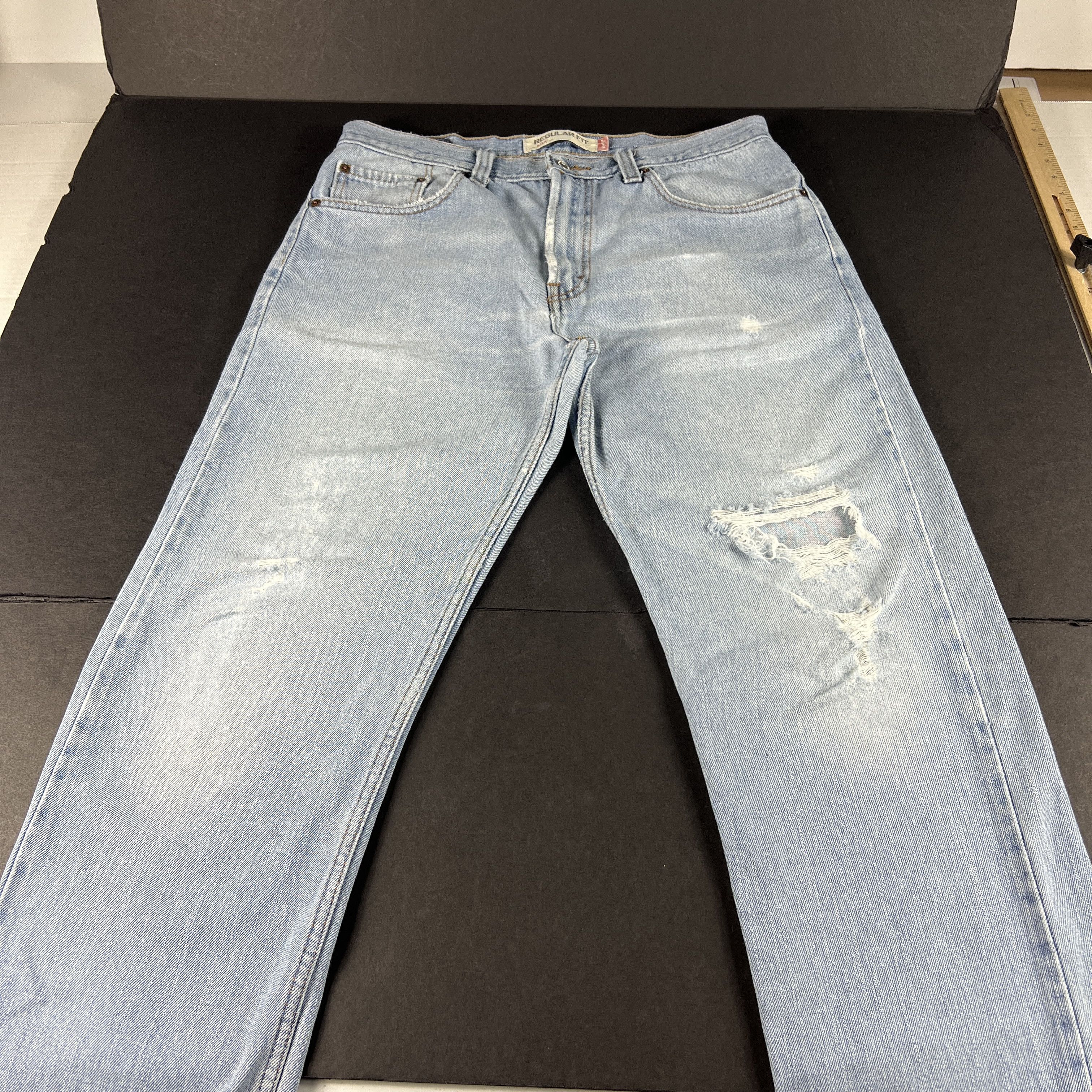 Levi's Y2K Levi's Jean 505 Straight Blue Distressed Denim Size US 33 - 1 Thumbnail