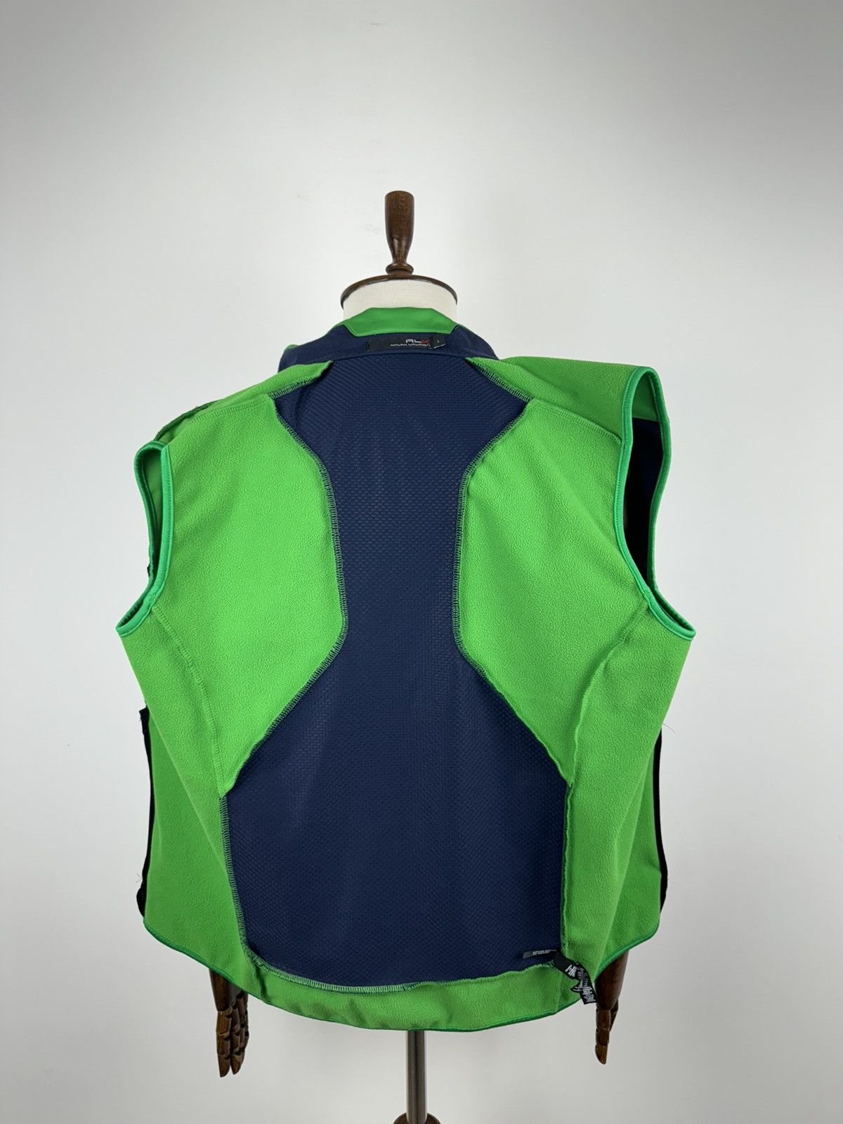 Ralph Lauren Men’s RLX Ralph Lauren Sport Vest Gilet size L Size US L / EU 52-54 / 3 - 4 Thumbnail