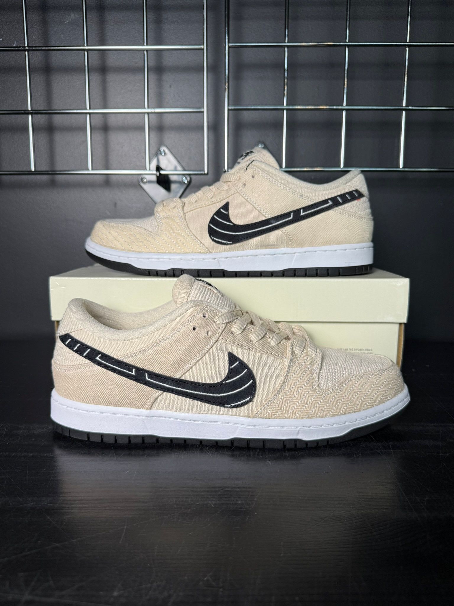 Nike Nike SB Dunk Low x Albino & Preto "JIU-JITSU" Size US 11 / EU 44 - 1 Thumbnail