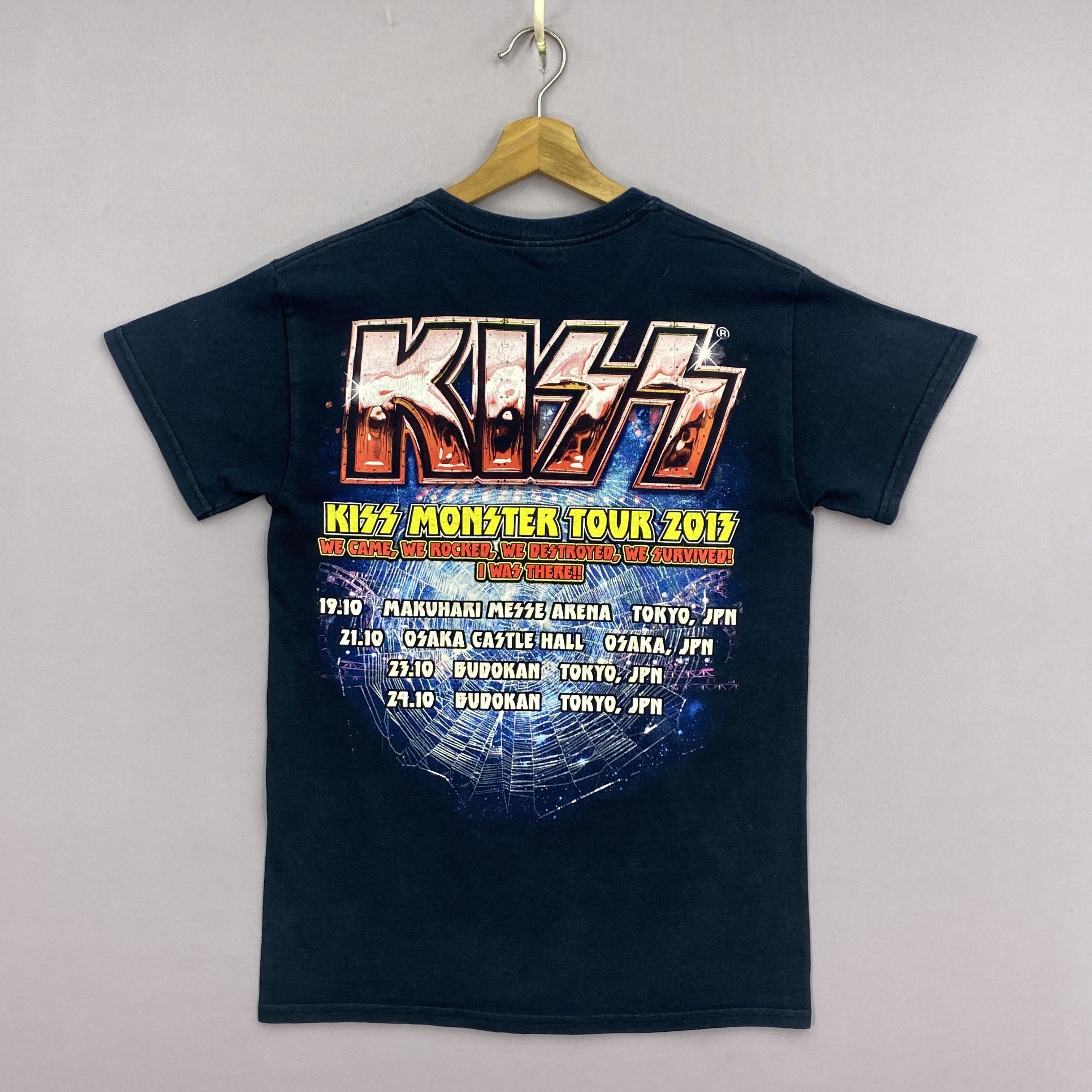 Band Tees Vintage Kiss Tshirts Monster Tour Japan Crewneck Tee Size US S / EU 44-46 / 1 - 2 Thumbnail