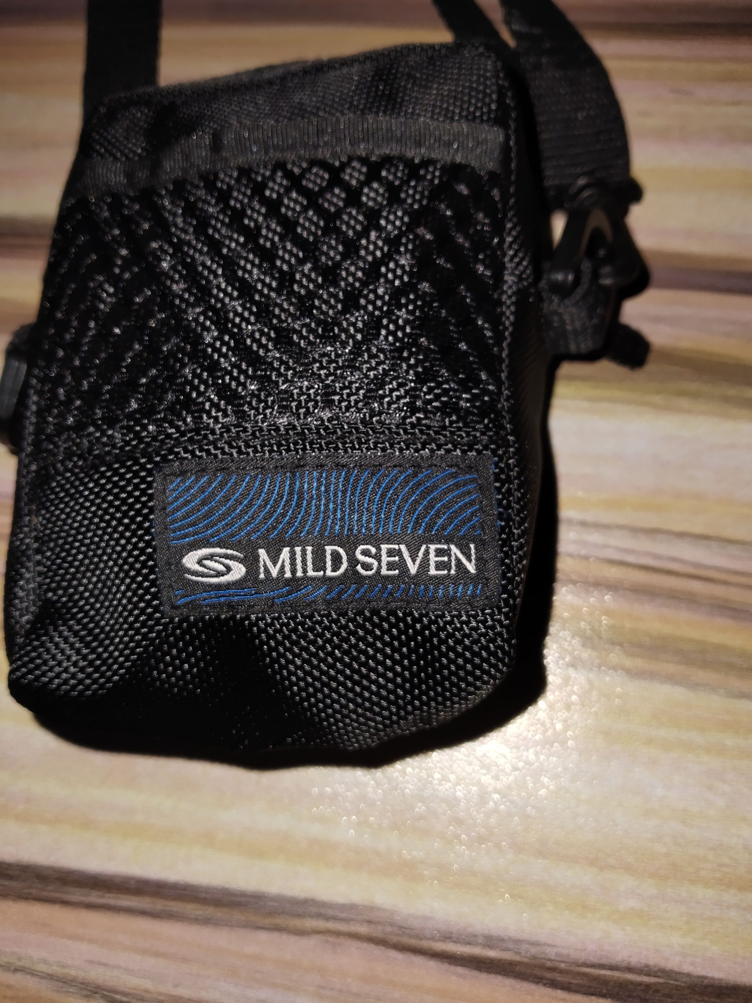 The Unbranded Brand MILD SEVEN Cigarette Sling Bag Size ONE SIZE - 2 Thumbnail