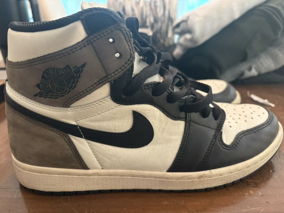 Jordan Brand Jordan 1 Mocha Size US 10.5 / EU 43-44 - 2 Thumbnail