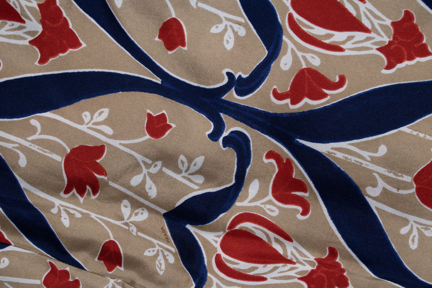 Prada Prada, Floral printed blouse with bows Size M / US 6-8 / IT 42-44 - 7 Thumbnail