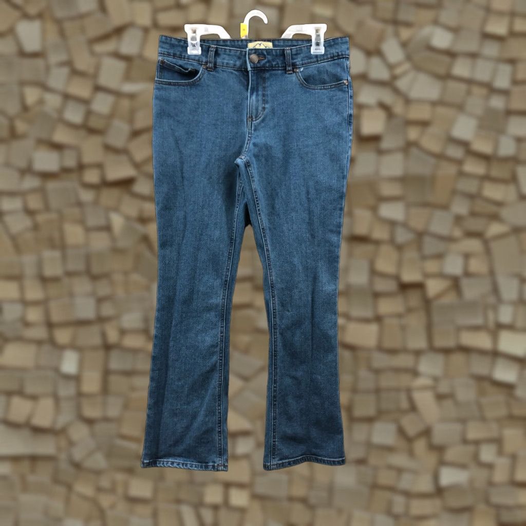 The Mountain Blue Mountain Jeans Size 8 Womens Mid Rise Dark Wash Denim Bootcut Blue Mountain Jeans Womens Size 8 Mid Rise Dark Wash Bootcut Size 30" / US 8 / IT 44 - 1 Thumbnail
