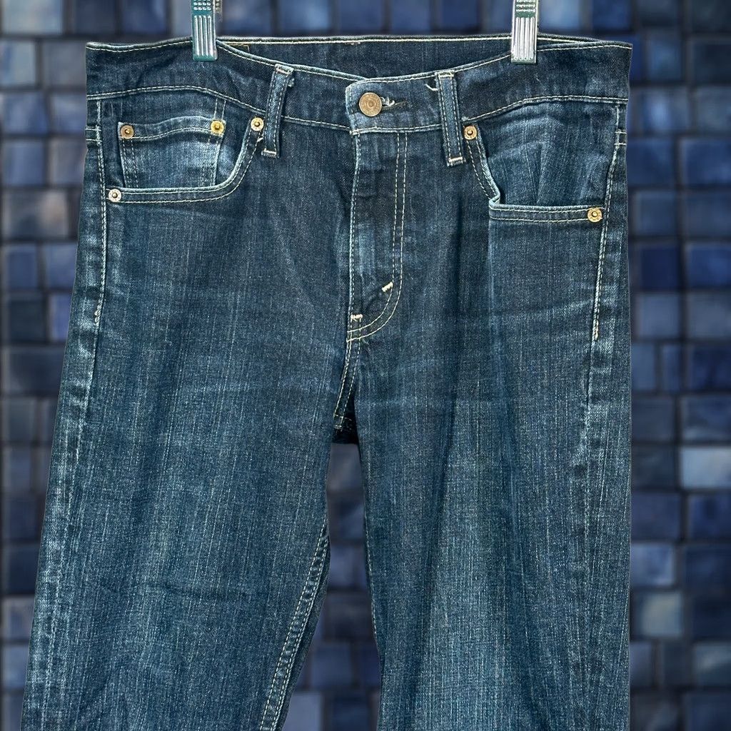 Levi's Levi's 511 Jeans Mens 32 X 35 Slim Fit Medium Wash Stretch Denim Pockets Leather Zip Pocket Size US 32 / EU 48 - 1 Thumbnail