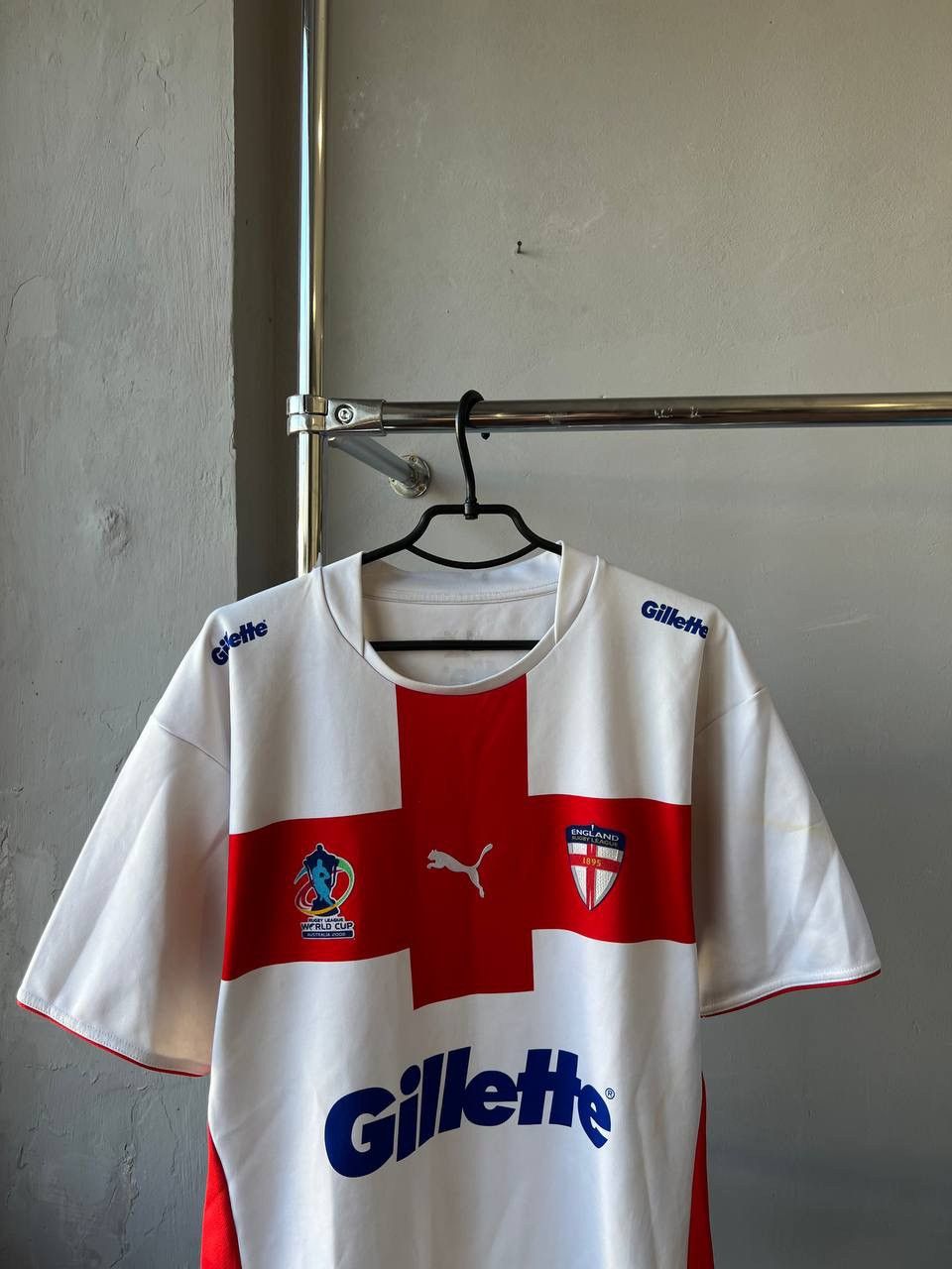 Vintage 2008 ENGLAND TEAM RUGBY WORLD CUP PUMA SHIRT JERSEY SIZE L Size US L / EU 52-54 / 3 - 3 Thumbnail
