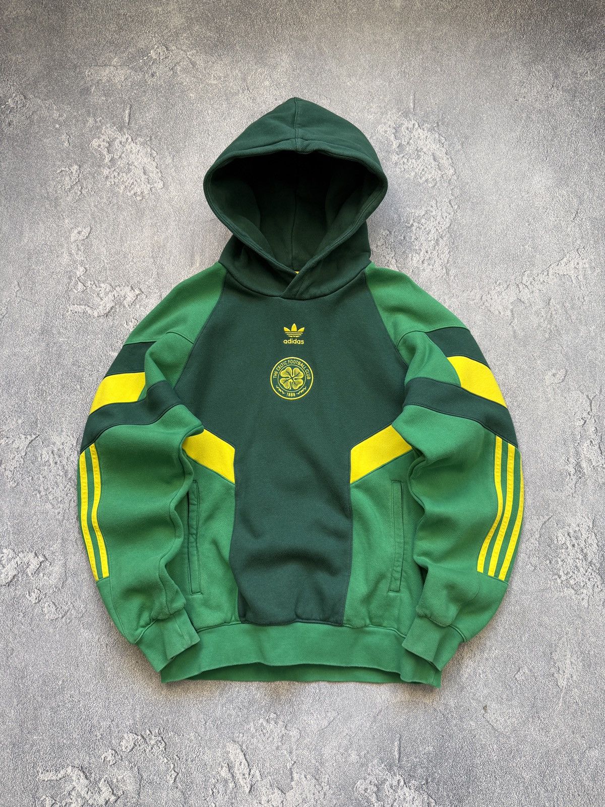 Adidas Mens Vintage Adidas FC Celtic Soccer Jersey Hoodie rare Size US S / EU 44-46 / 1 - 1 Thumbnail