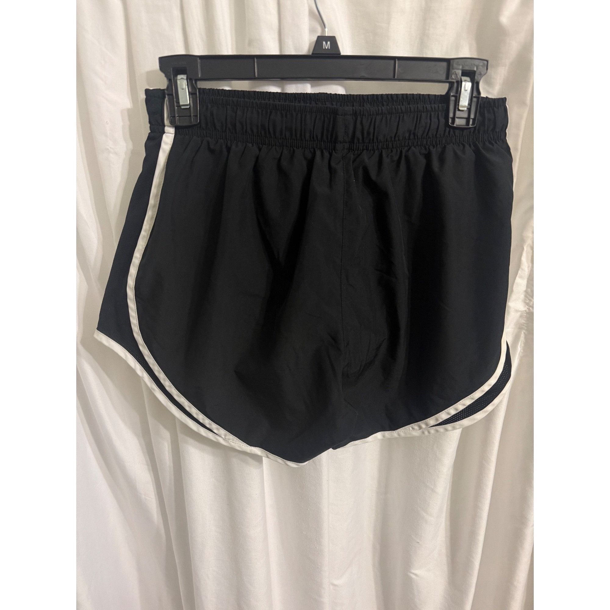 Nike Nike Womens Black & White Dri-Fit Running Shorts Medium Size 28" / US 6 / IT 42 - 2 Thumbnail