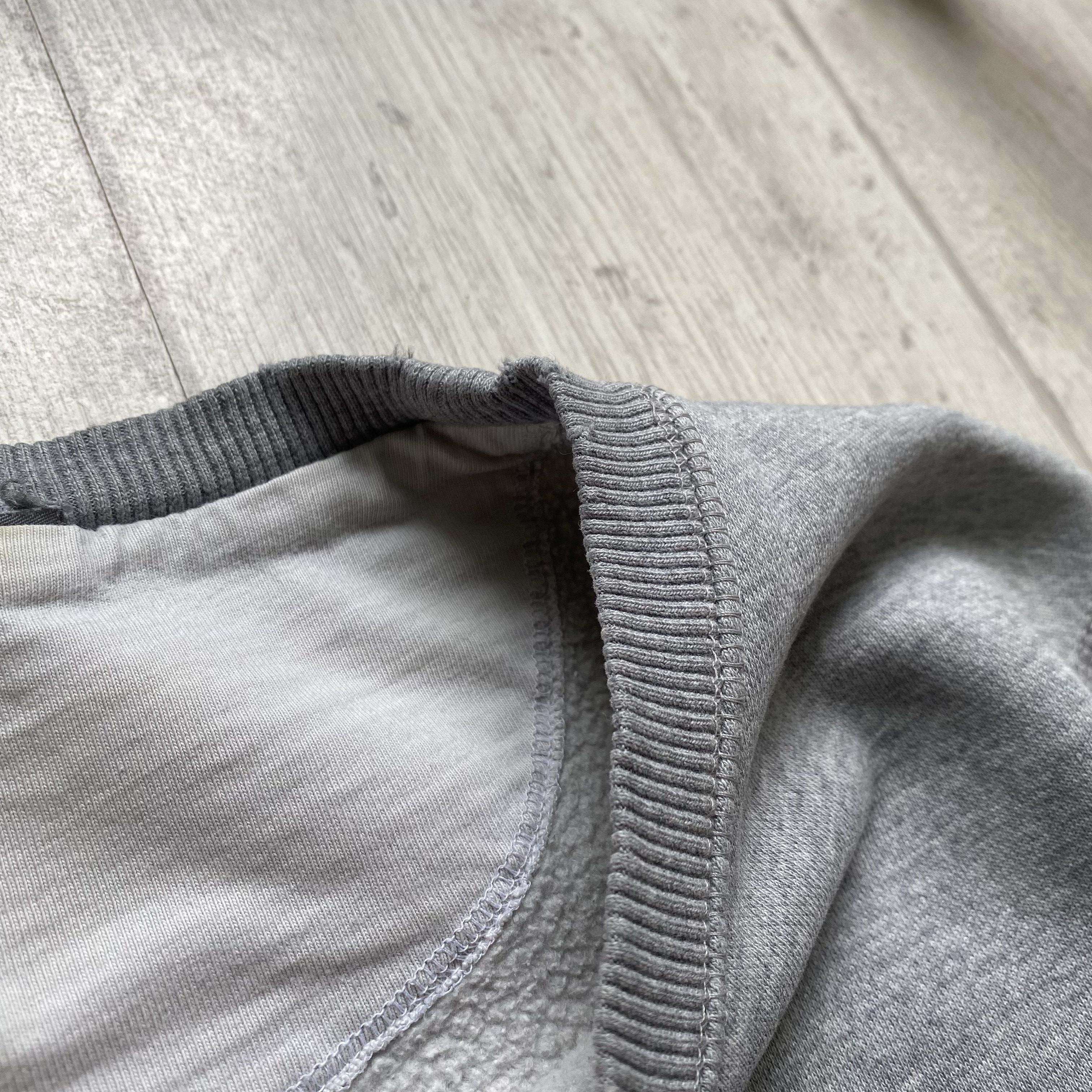 Nike 🦏Trashed 90s Nike sweatshirt mini swoosh Vintage Distressed Size US XS / EU 42 / 0 - 8 Thumbnail